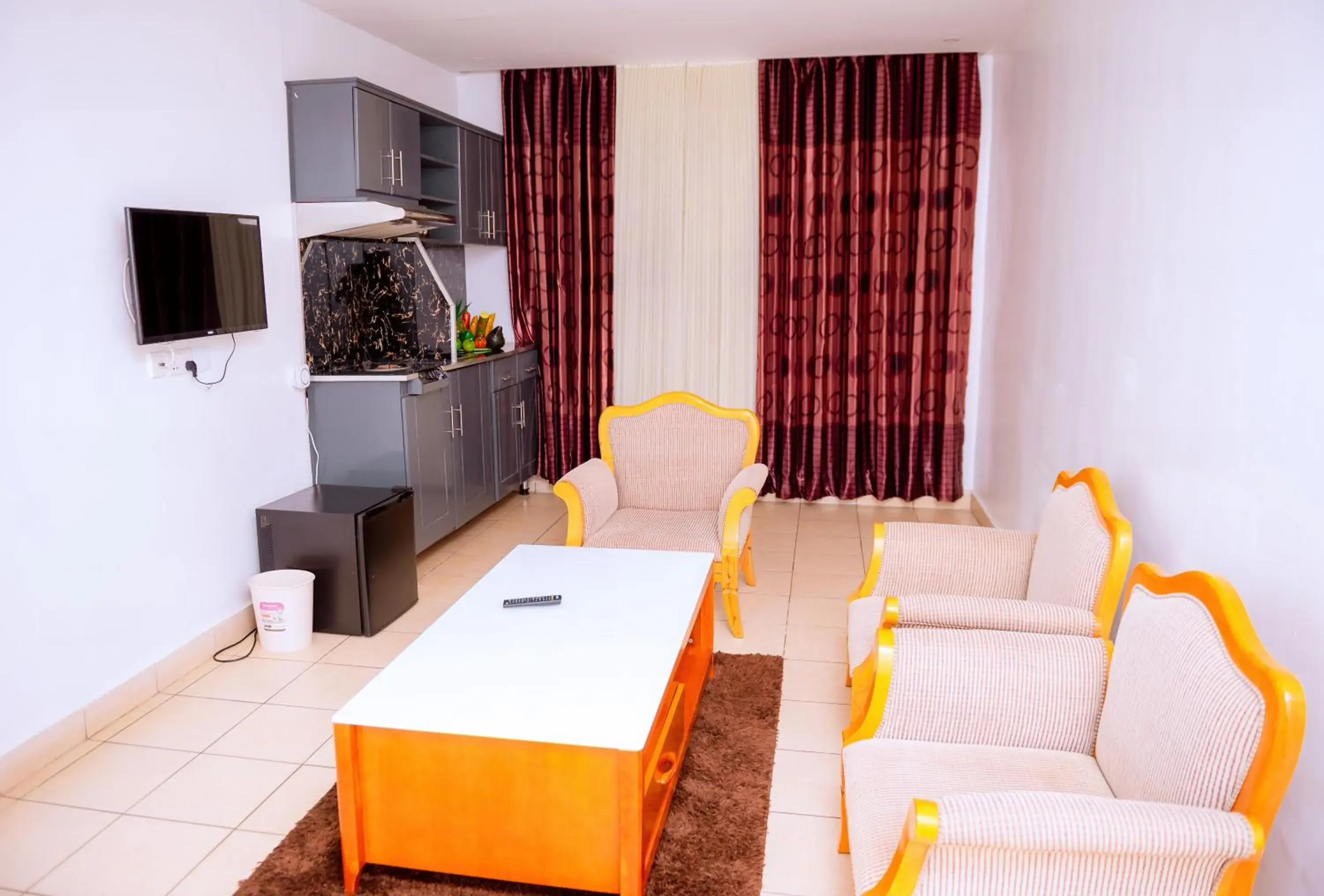 Deluxe King Suite in Quiet Haven Hotel Deluxe King Suite in Quiet Haven Hotel