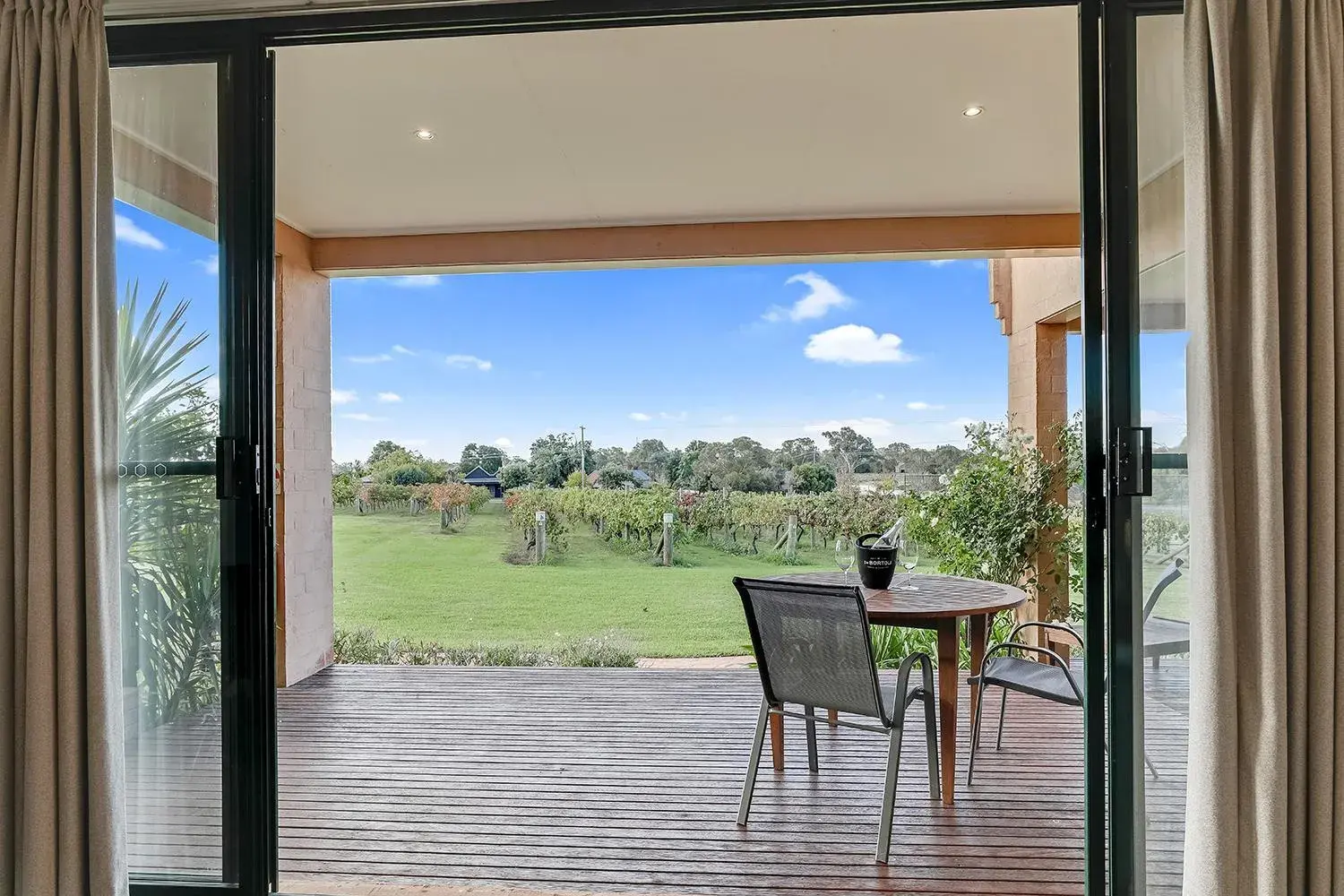 Tuileries at De Bortoli Rutherglen Tuileries at De Bortoli Rutherglen