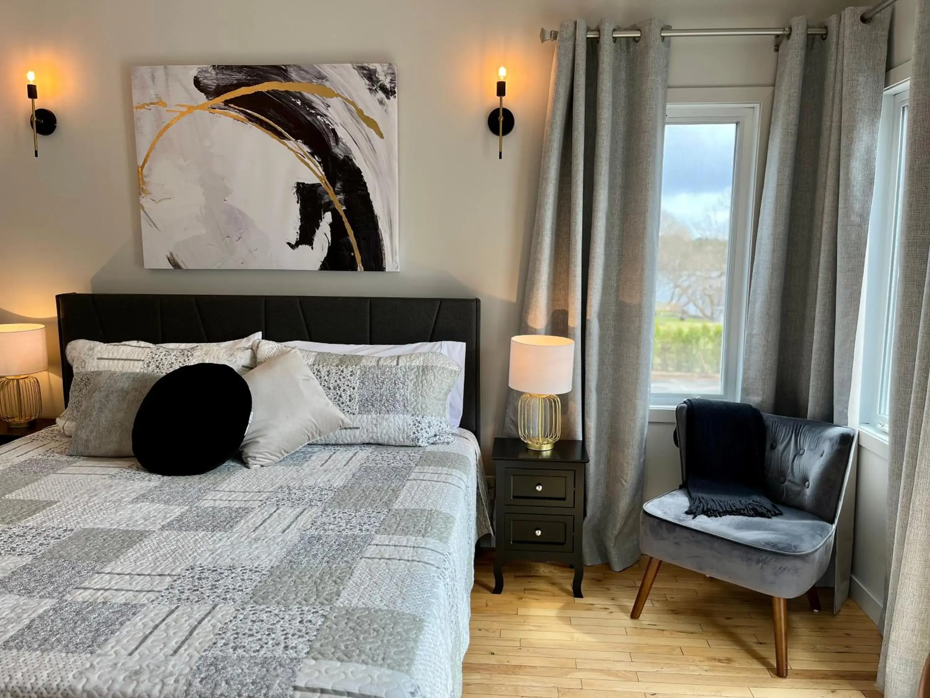 Double Room with Balcony in Auberge l'Intermède du lac Double Room with Balcony in Auberge l'Intermède du lac