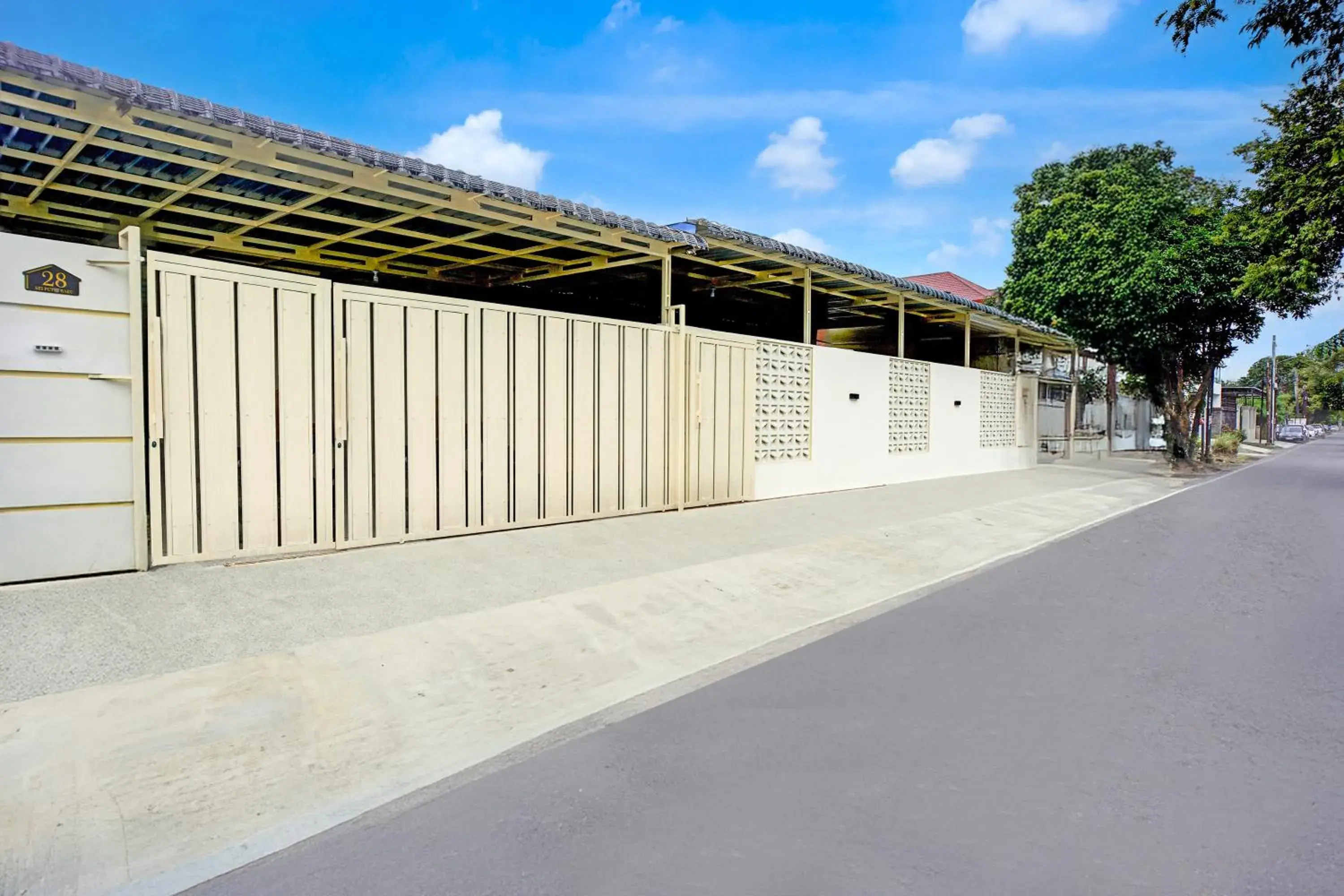 Hotel O Medan City Center Near Rumah Sakit Bunda Thamrin Formerly Mora Residence Hotel O Medan City Center Near Rumah Sakit Bunda Thamrin Formerly Mora Residence