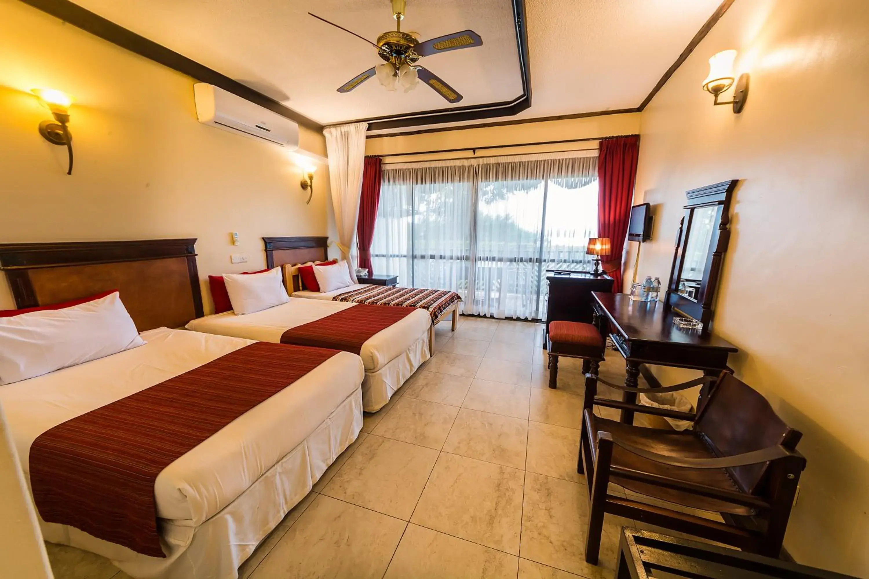 Triple Room in Cassia Lodge Triple Room in Cassia Lodge