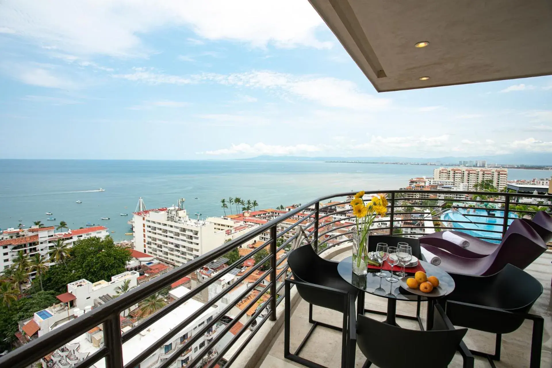 Andrew Christian Two Bedroom Jacuzzi Skyhouse in Pinnacle Resorts 180 Andrew Christian Two Bedroom Jacuzzi Skyhouse in Pinnacle Resorts 180