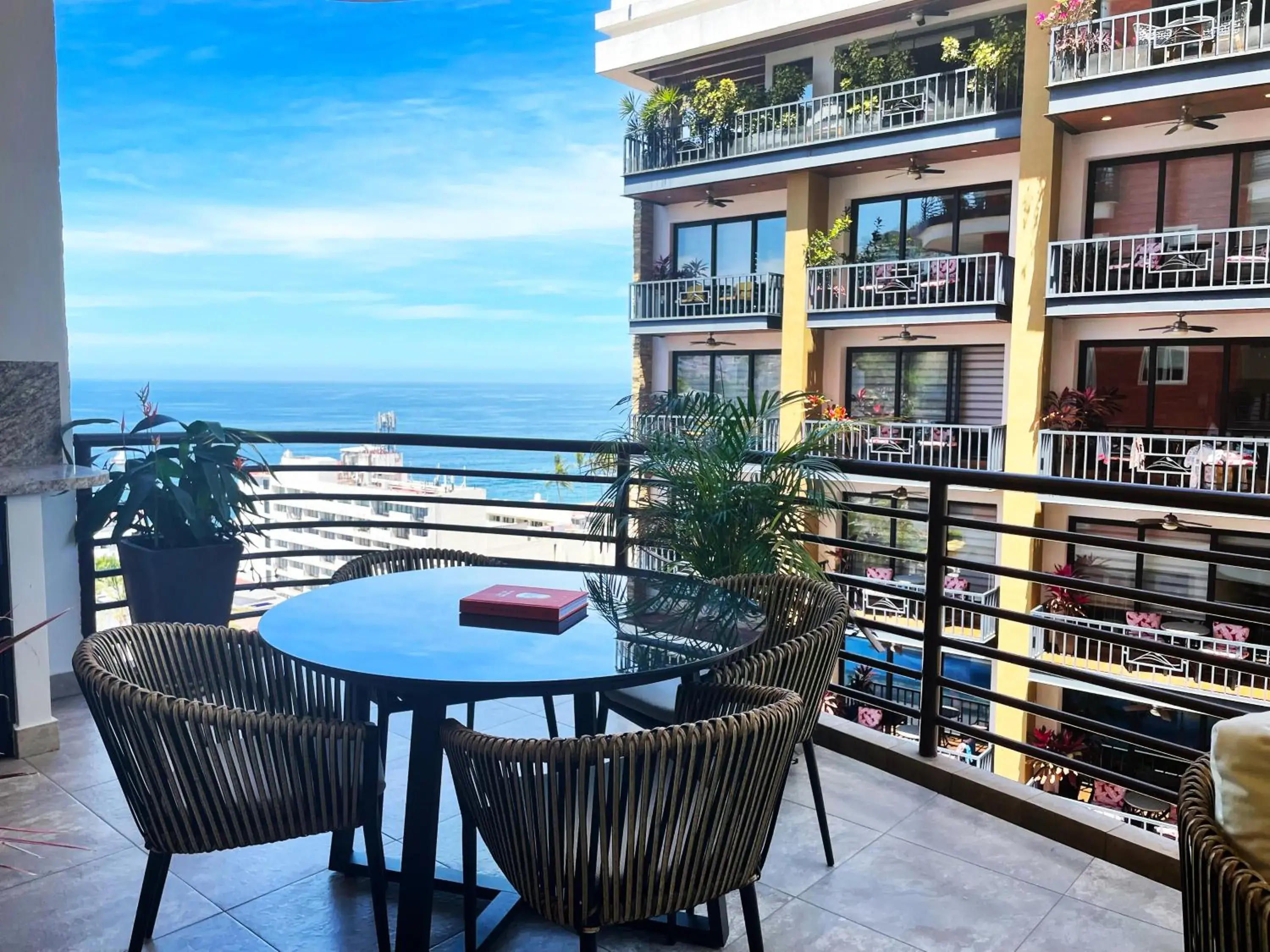 Two-Bedroom Suite in Pinnacle Resorts 180 Two-Bedroom Suite in Pinnacle Resorts 180