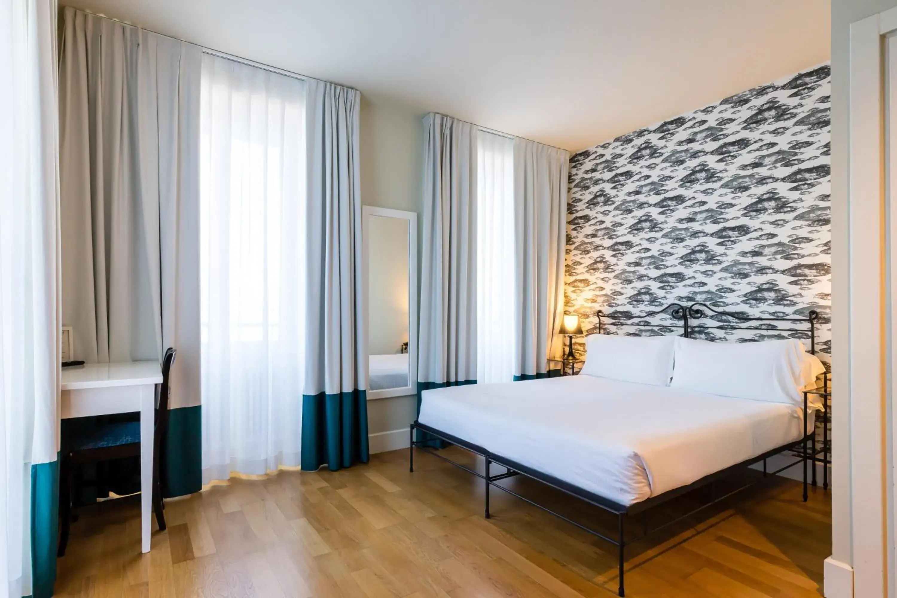 Double Room with Balcony and Lake View in Belvedere Double Room with Balcony and Lake View in Belvedere