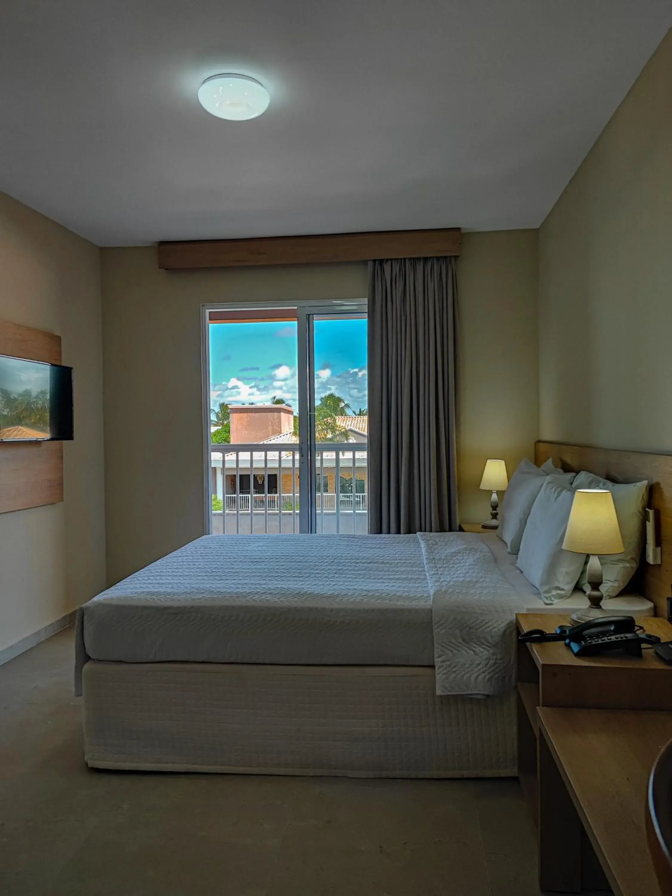 Deluxe Room - single occupancy in Hotel Coral Beach Deluxe Room - single occupancy in Hotel Coral Beach