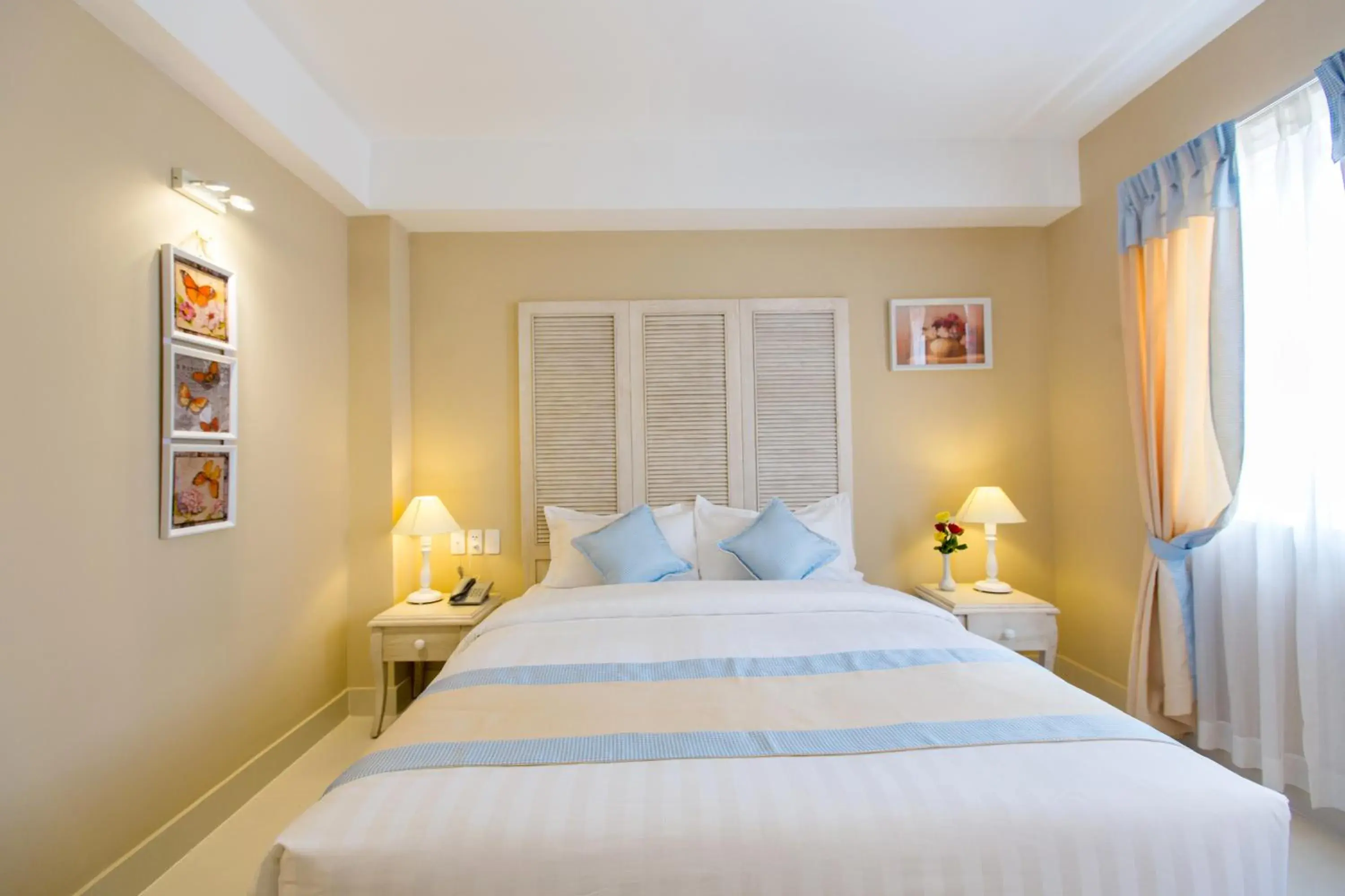 Deluxe Double Room in Hotel L'Odéon Phu My Hung Deluxe Double Room in Hotel L'Odéon Phu My Hung