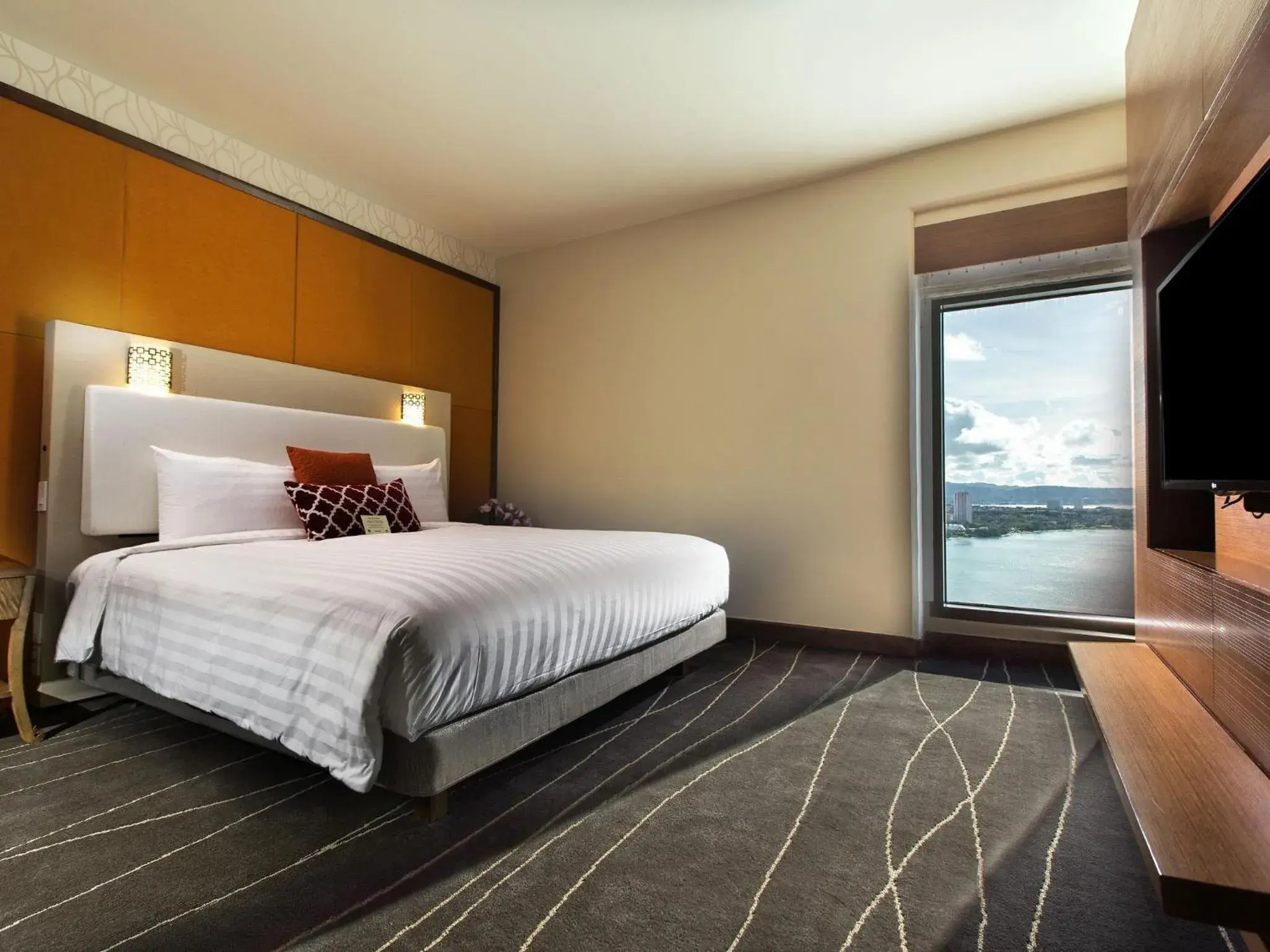 Executive King Suite in Dusit Thani Guam Resort Executive King Suite in Dusit Thani Guam Resort