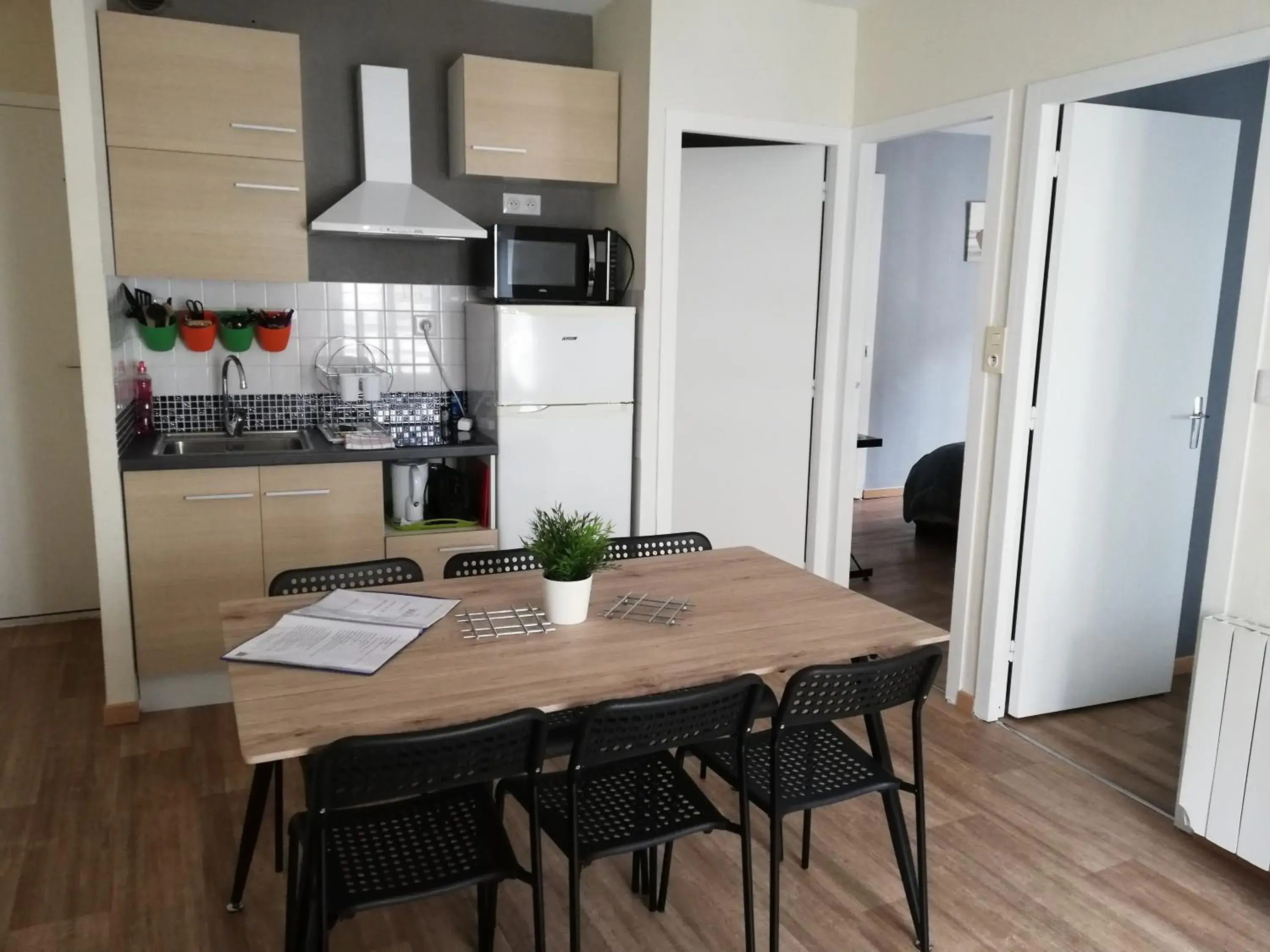 Two-Bedroom Apartment in Appart-alma Two-Bedroom Apartment in Appart-alma