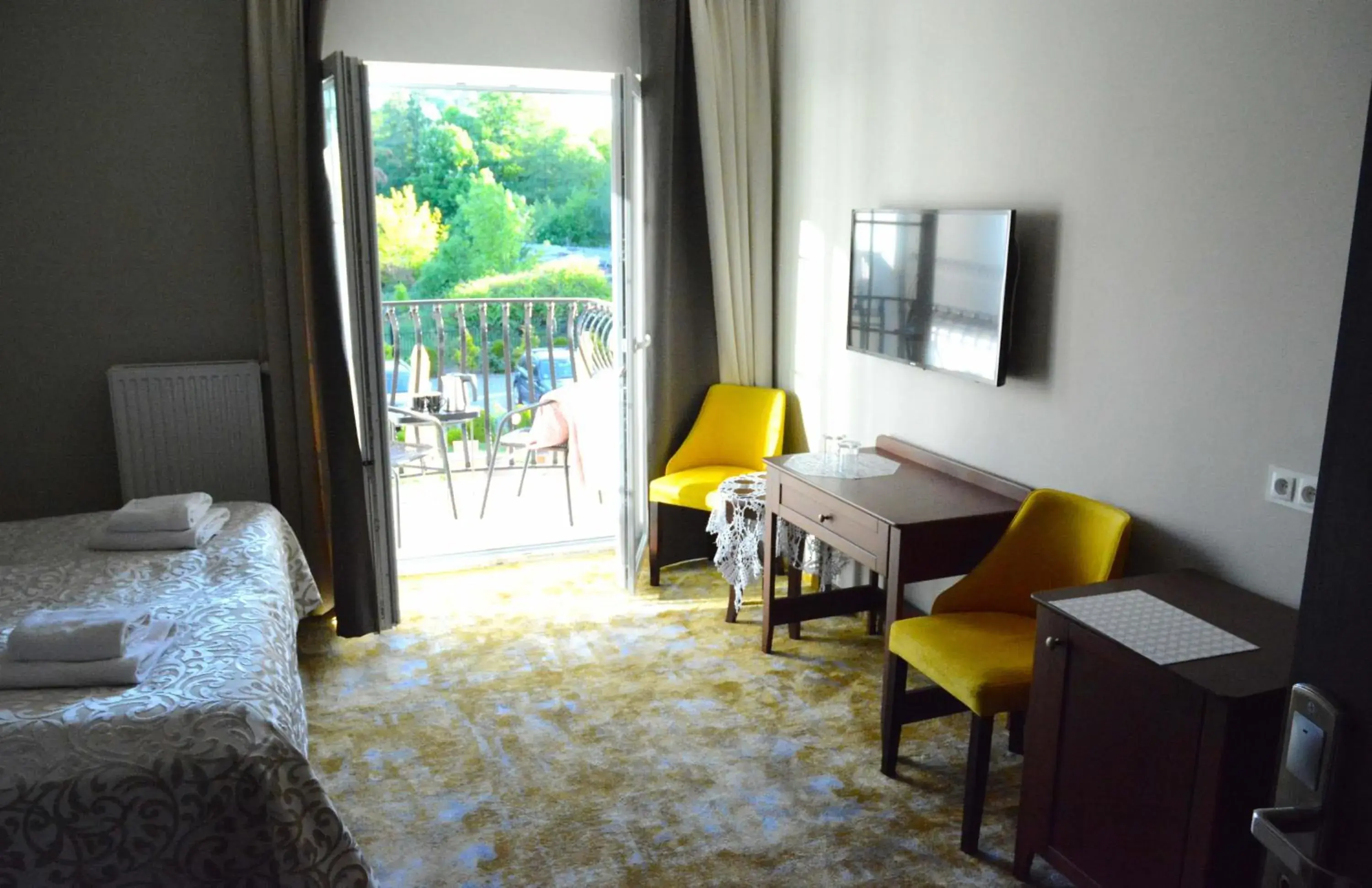 Double or Twin Room in Dworek Jamneński Double or Twin Room in Dworek Jamneński