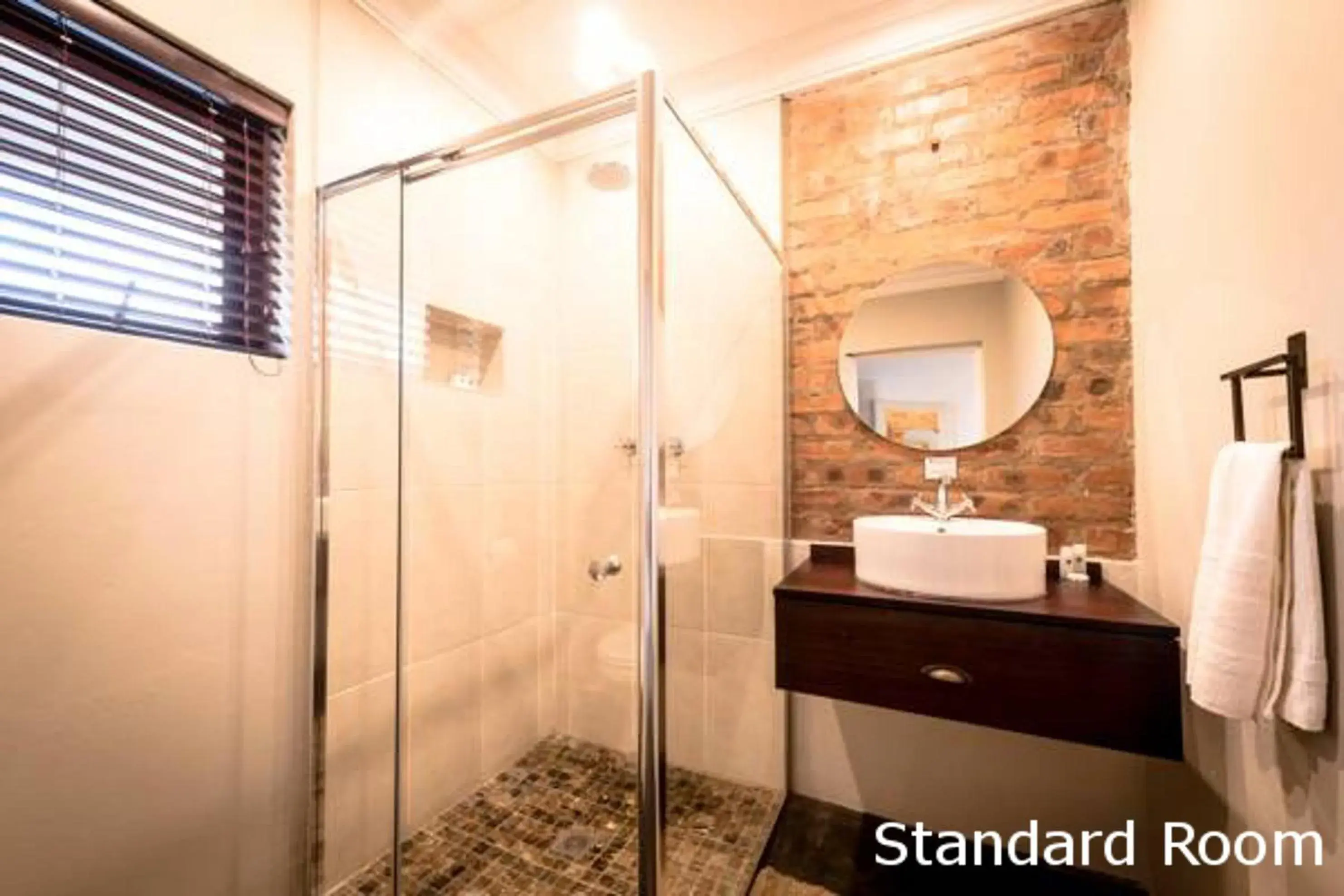 Standard Room - single occupancy in Hilton Bush Lodge & Function Venue Standard Room - single occupancy in Hilton Bush Lodge & Function Venue