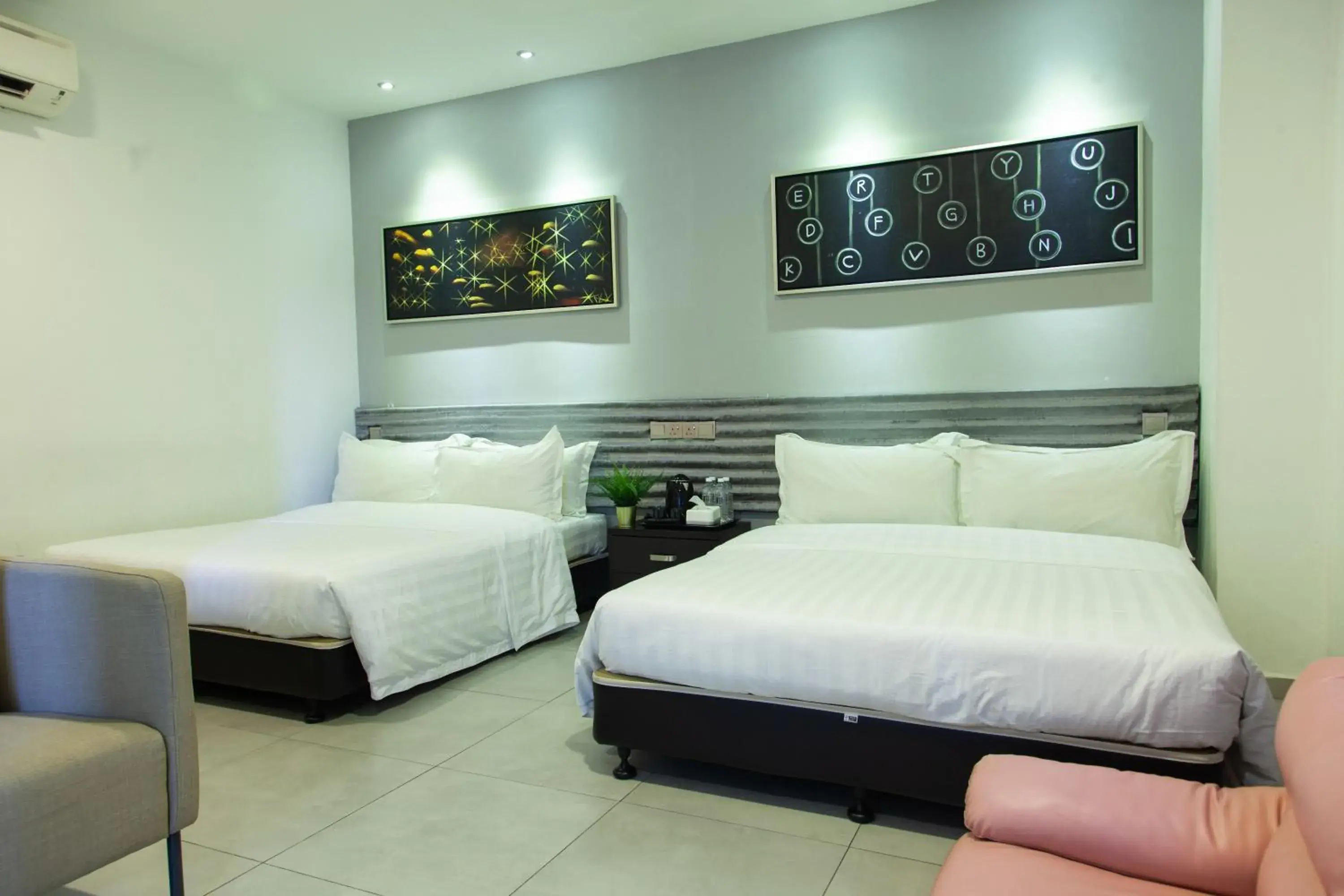 Deluxe Family Room in M Design Hotel @ Shamelin Perkasa Deluxe Family Room in M Design Hotel @ Shamelin Perkasa