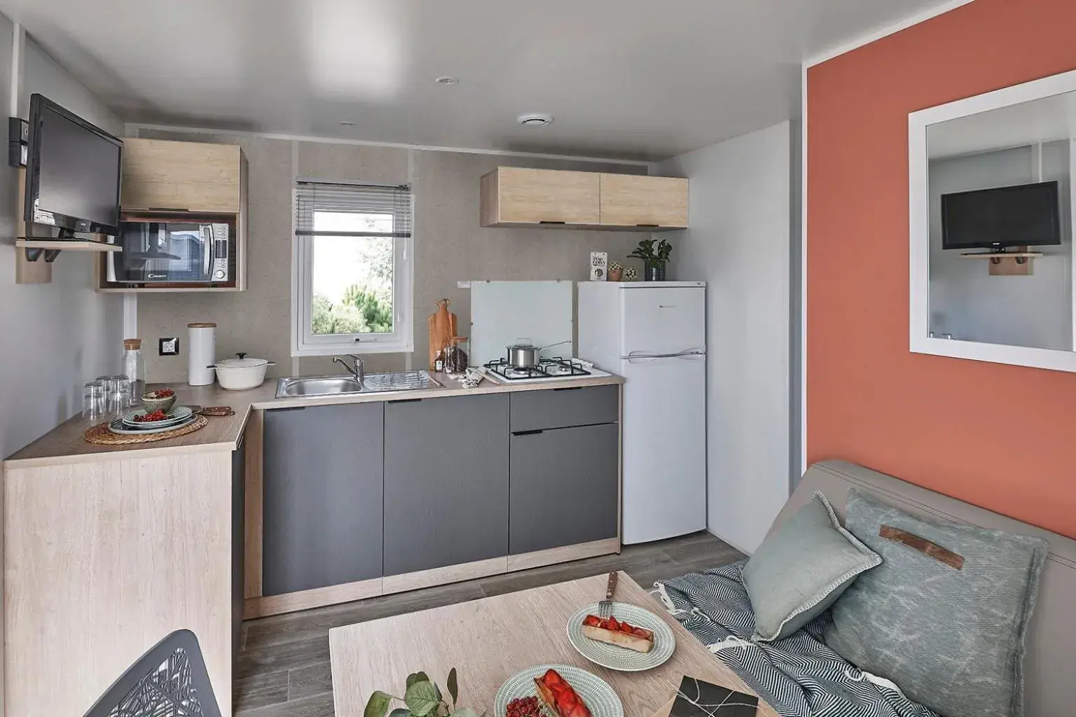 Mobile Home Ese (4pers, linge compris) in Camping Bella Vista Mobile Home Ese (4pers, linge compris) in Camping Bella Vista