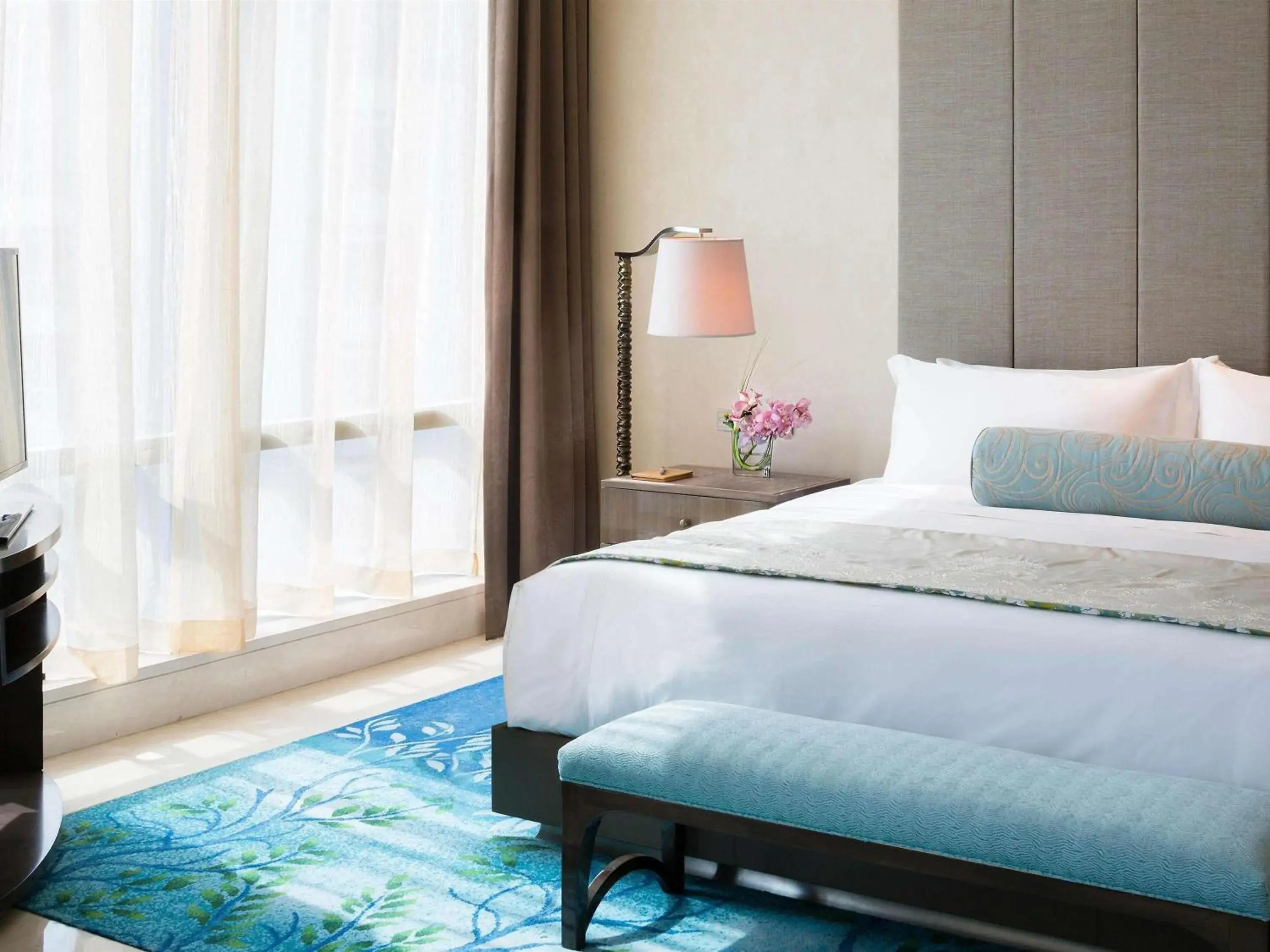 Raffles King Room in Raffles Jakarta Raffles King Room in Raffles Jakarta