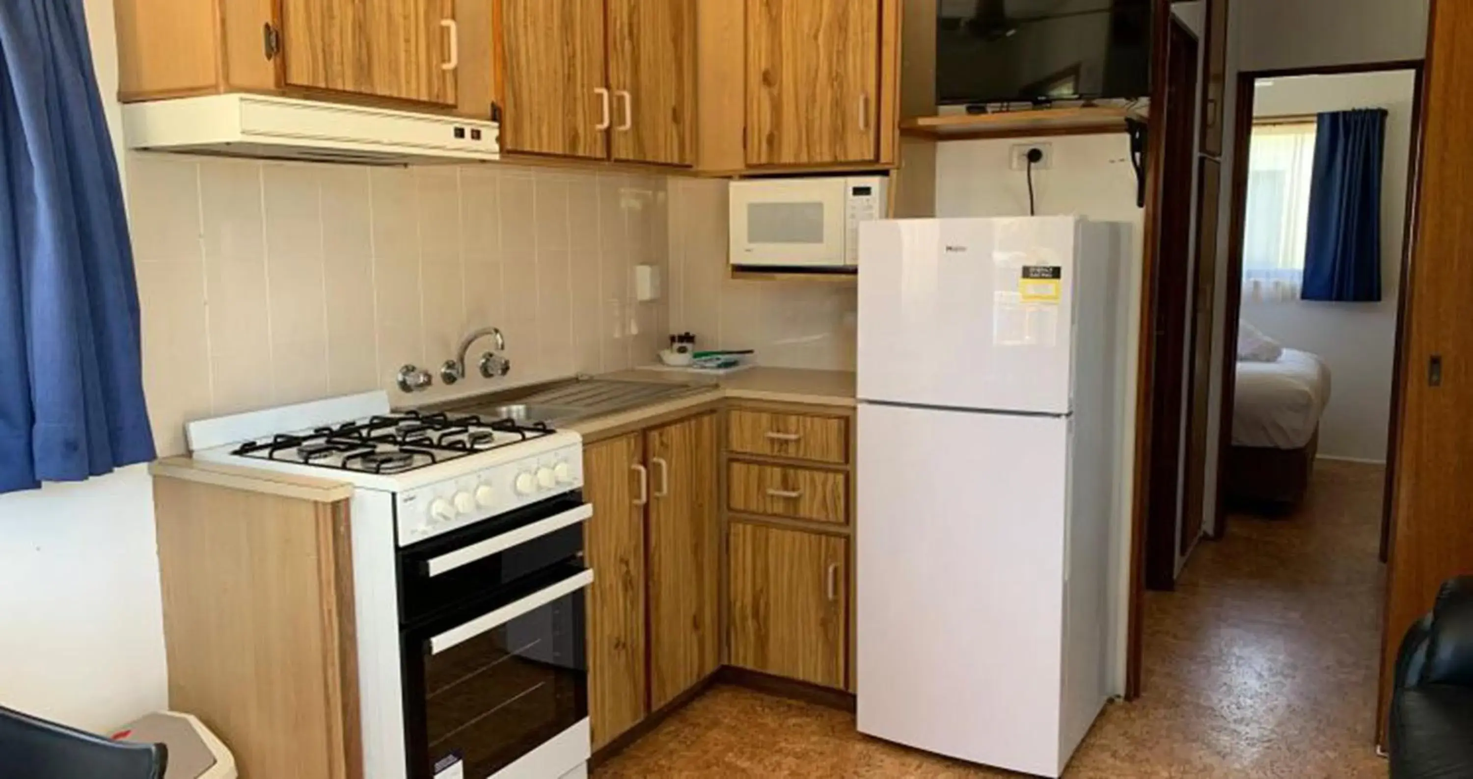 One-Bedroom Cabin in BIG4 Moruya Heads Easts Dolphin Beach Holiday Park One-Bedroom Cabin in BIG4 Moruya Heads Easts Dolphin Beach Holiday Park