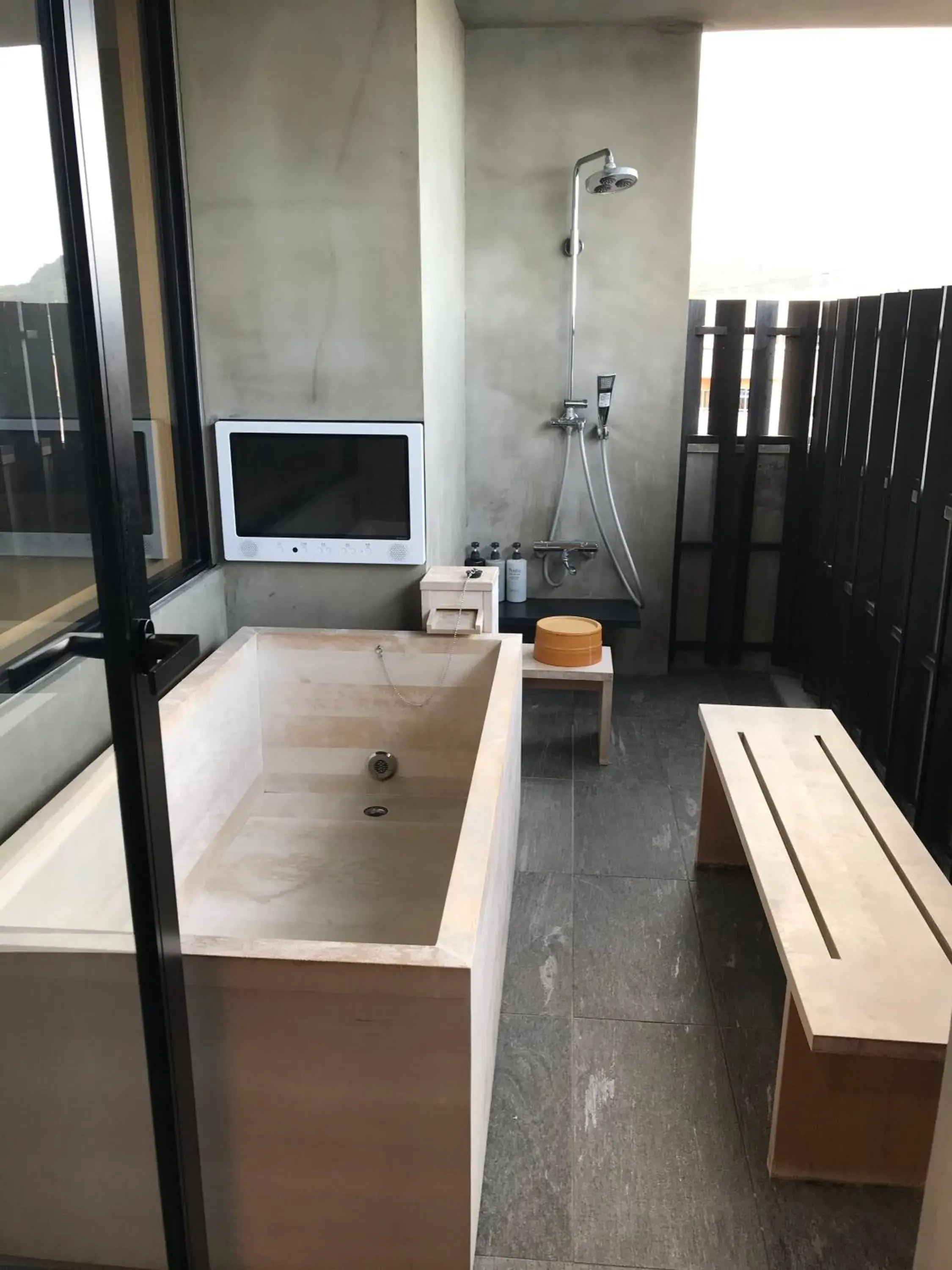 Deluxe Quadruple Room in Chikurakan Deluxe Quadruple Room in Chikurakan