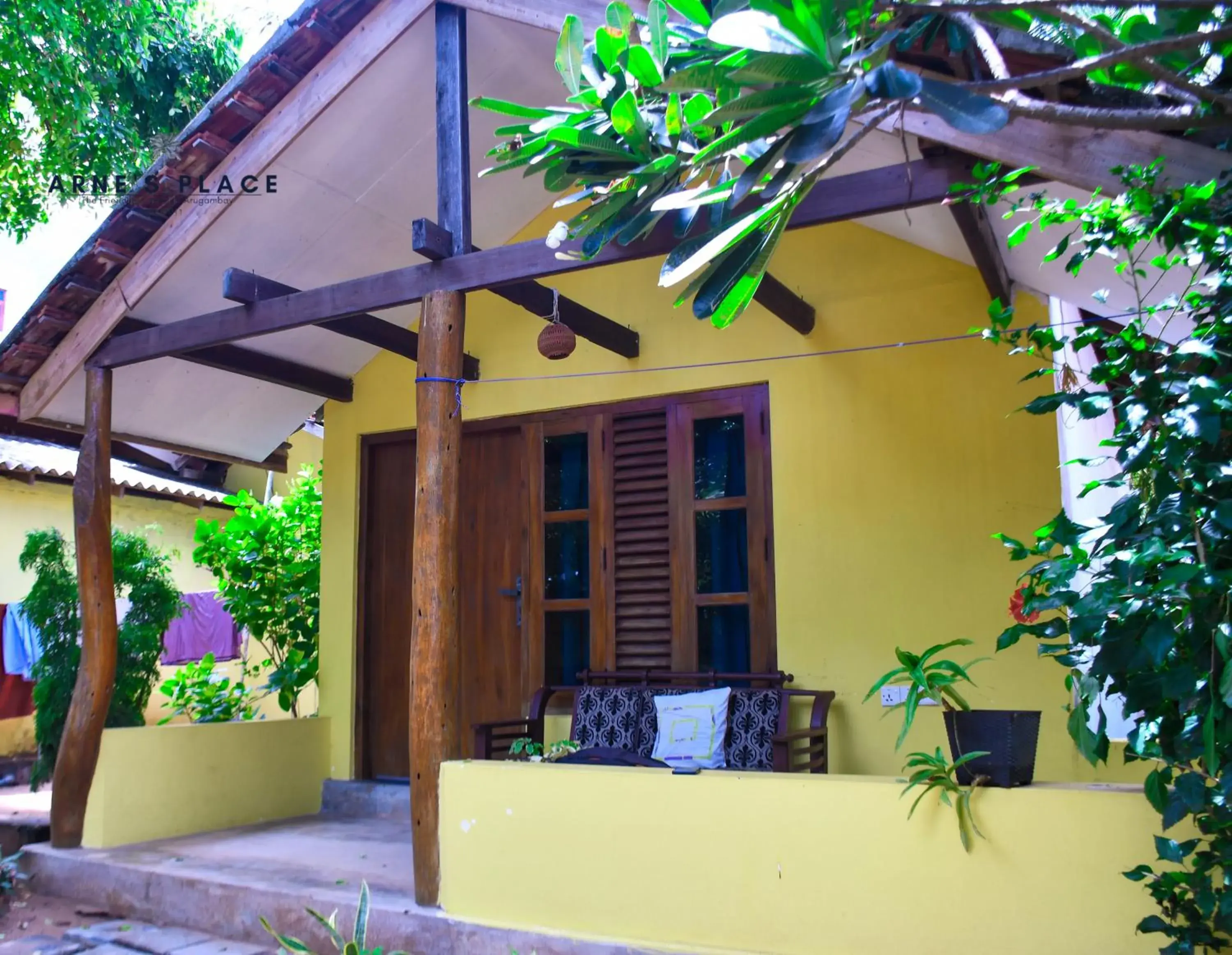 Standard Triple Room with Sea View in Arne's Place Standard Triple Room with Sea View in Arne's Place