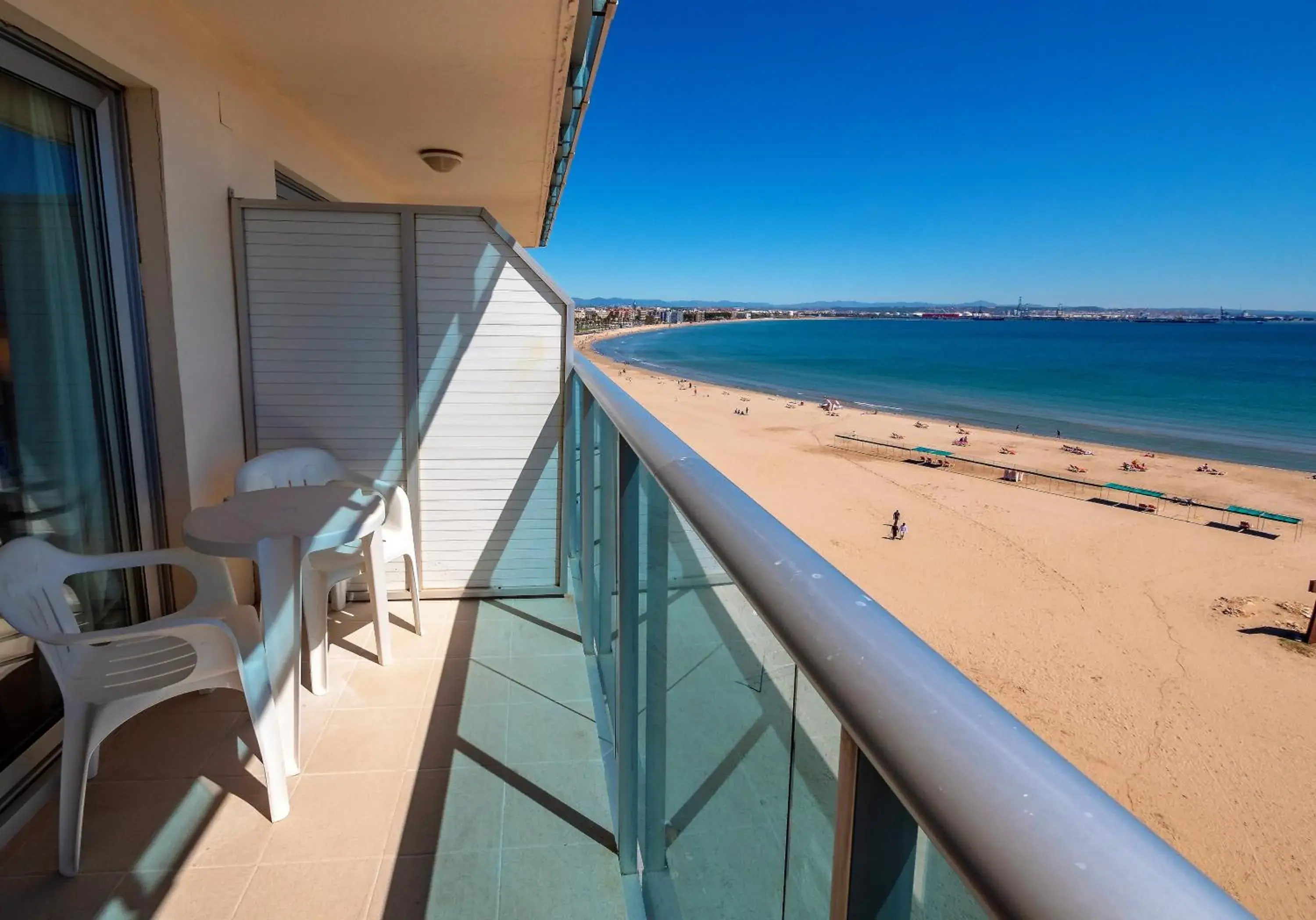 Triple Room with Sea View in Golden Donaire Beach Triple Room with Sea View in Golden Donaire Beach