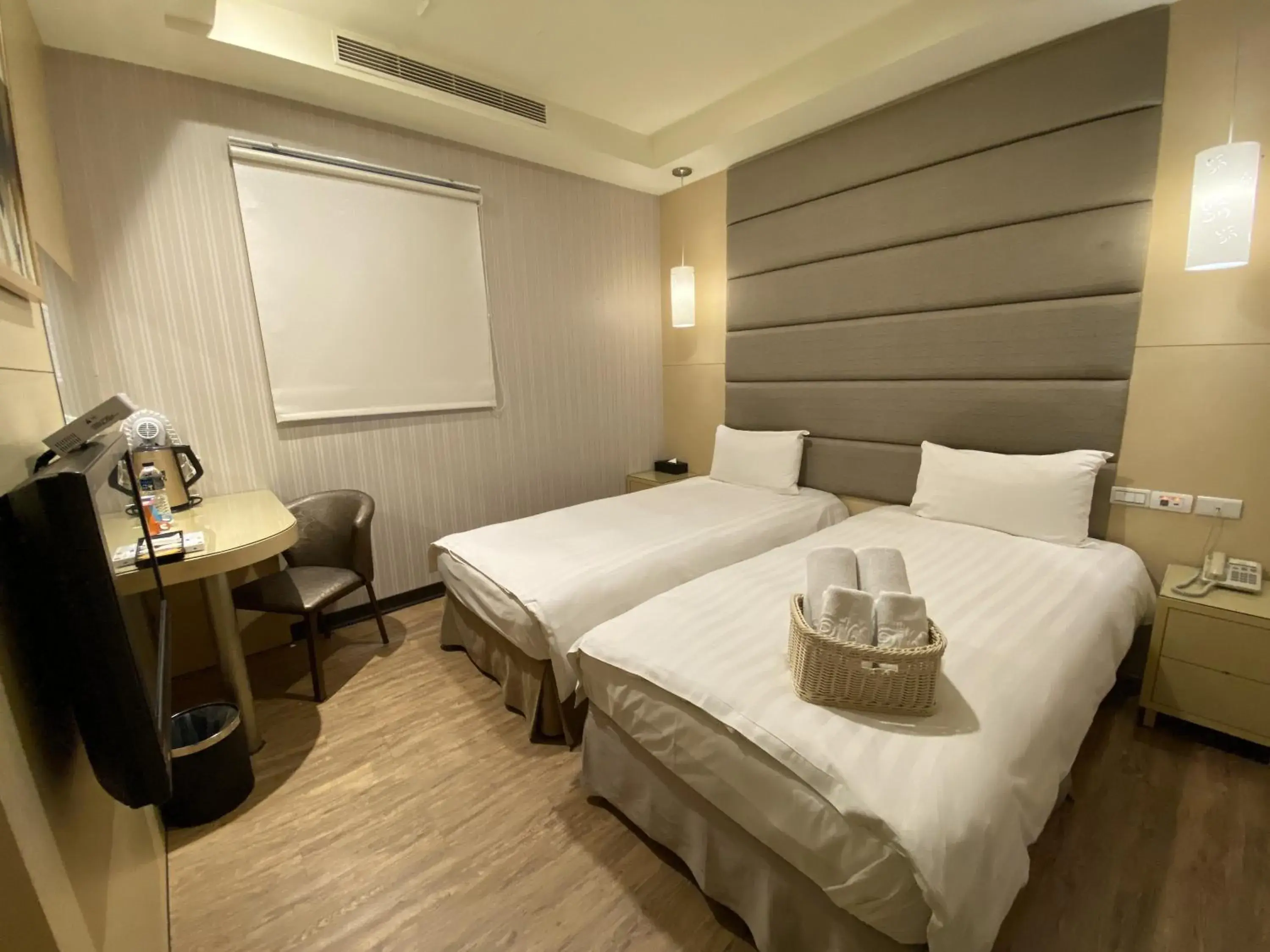 Economy Double or Twin Room - No Window in IN99 Hotel Economy Double or Twin Room - No Window in IN99 Hotel