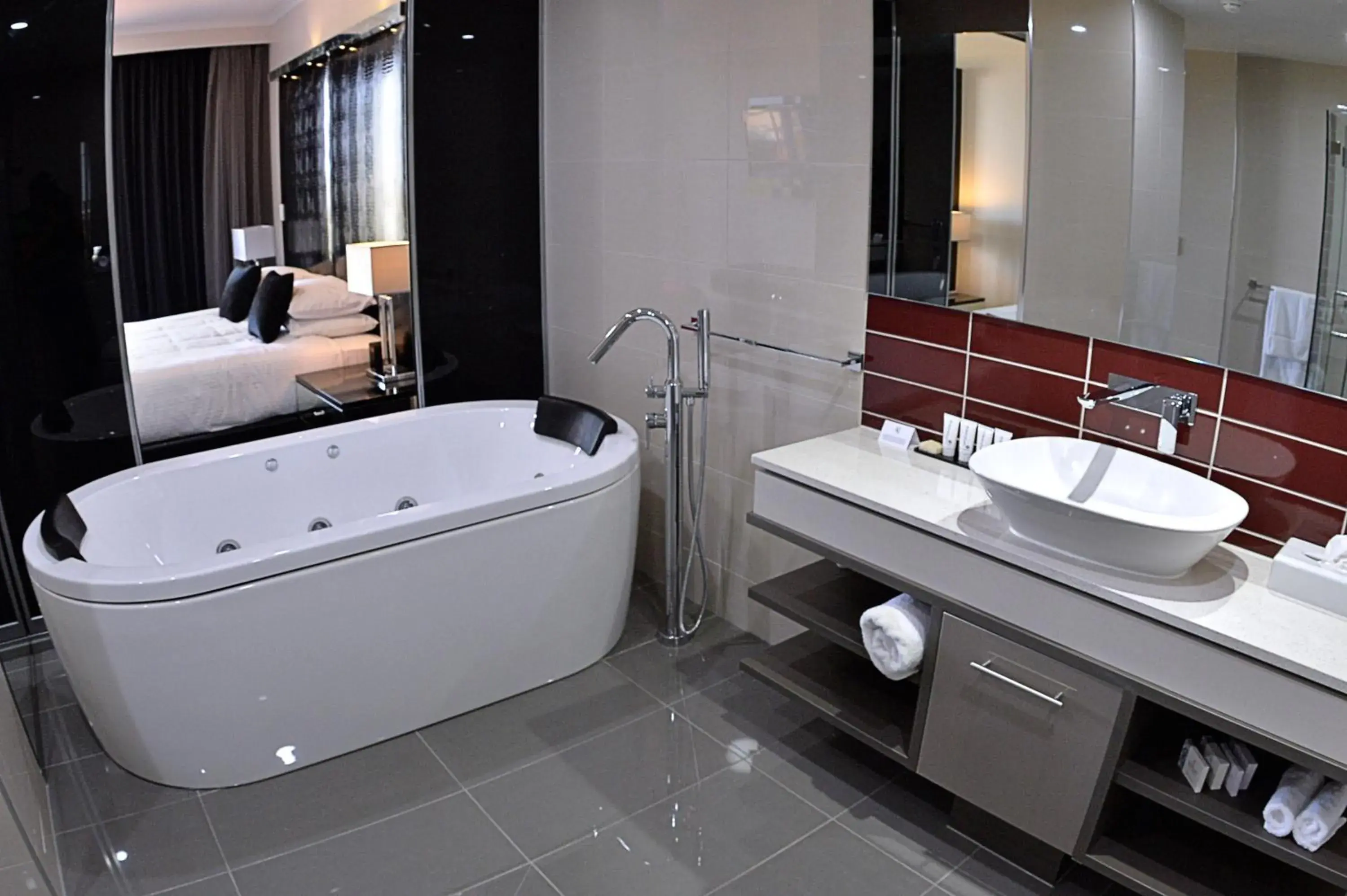 Executive Suite in Rydges Palmerston - Darwin Executive Suite in Rydges Palmerston - Darwin