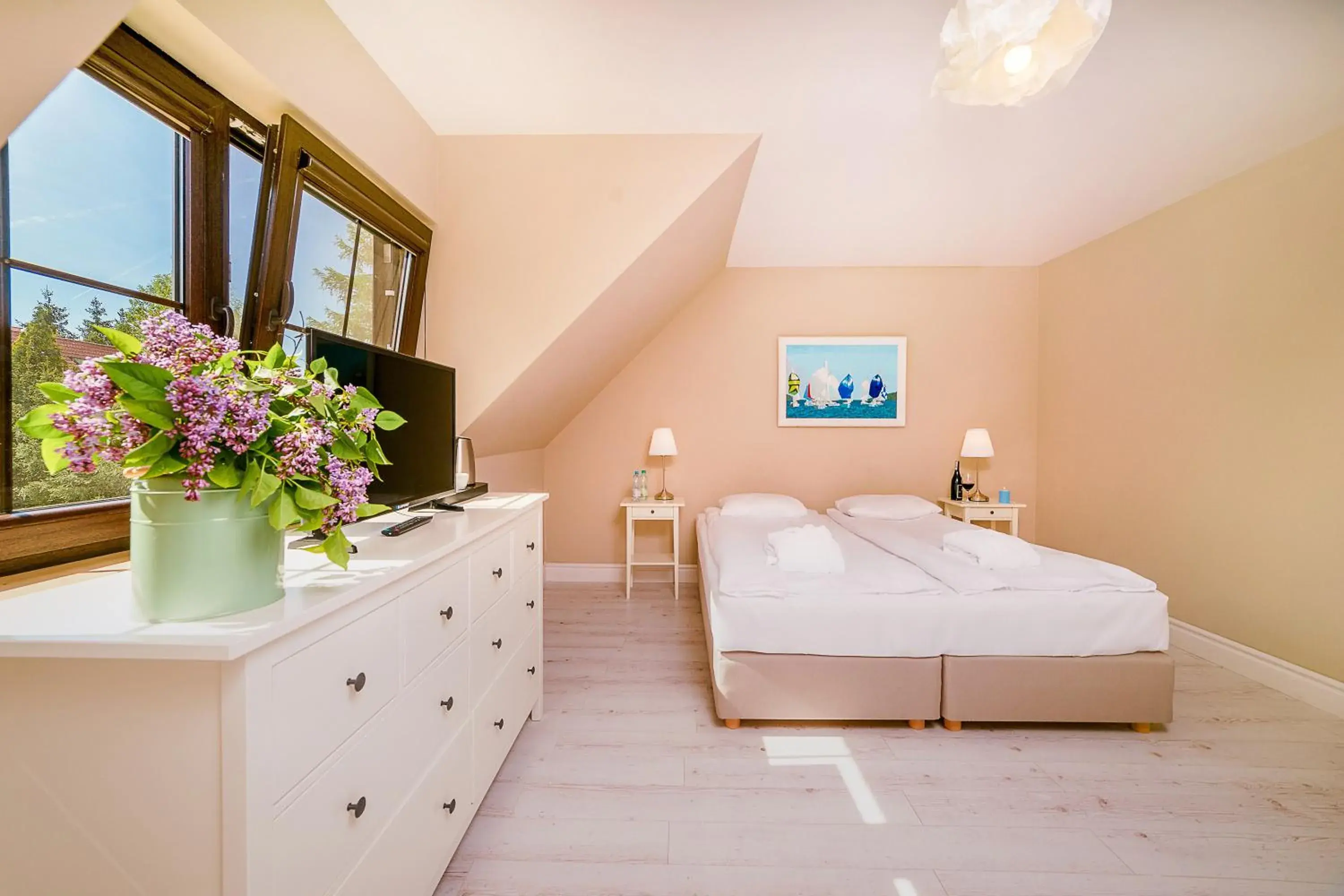 Standard Double Room (2 Adults) in Stare Sady Chillout Rooms "Pod Jabłoniami" Standard Double Room (2 Adults) in Stare Sady Chillout Rooms "Pod Jabłoniami"