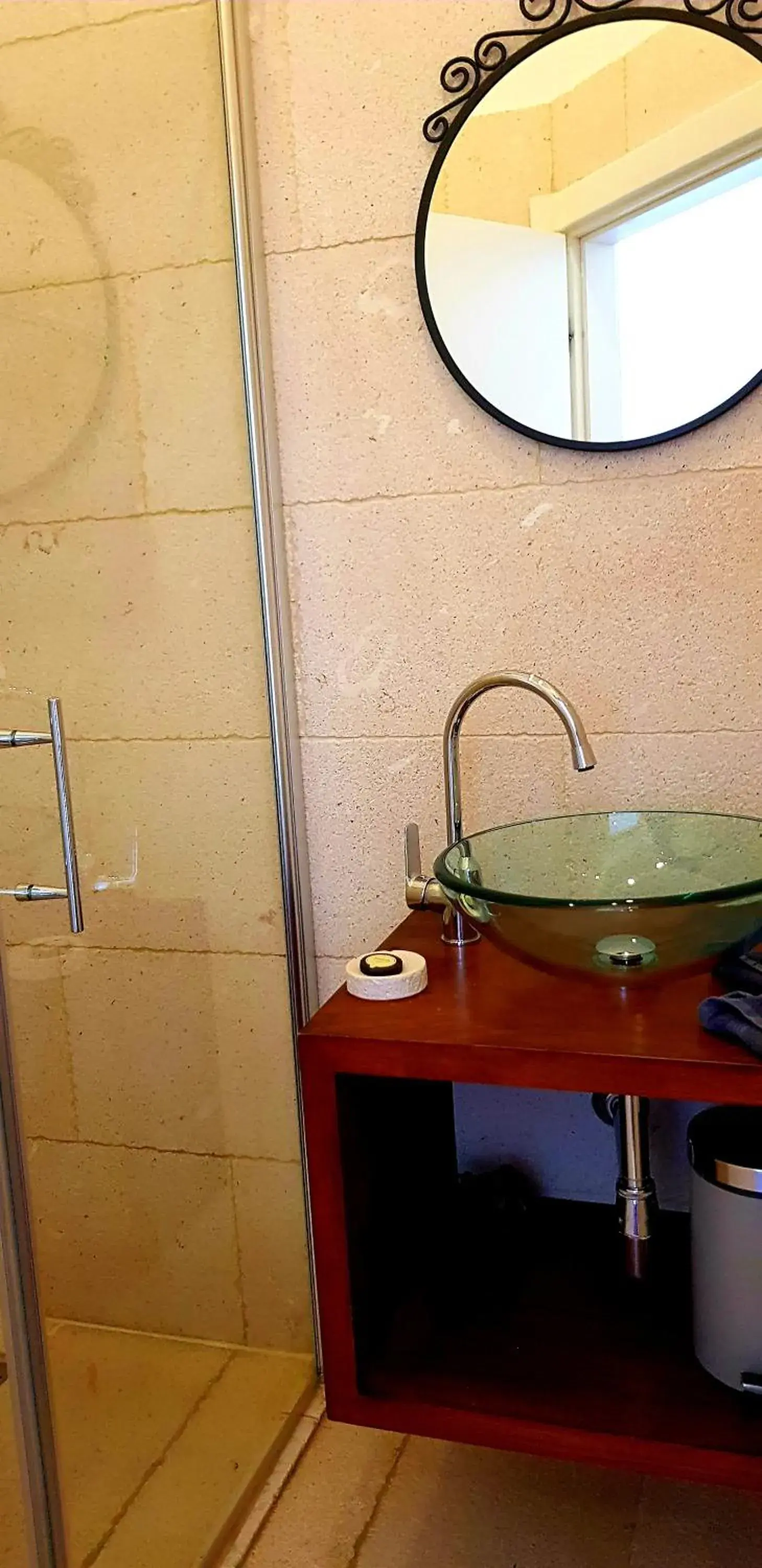 Double Room with Balcony and Sea View in San Teodoro Double Room with Balcony and Sea View in San Teodoro