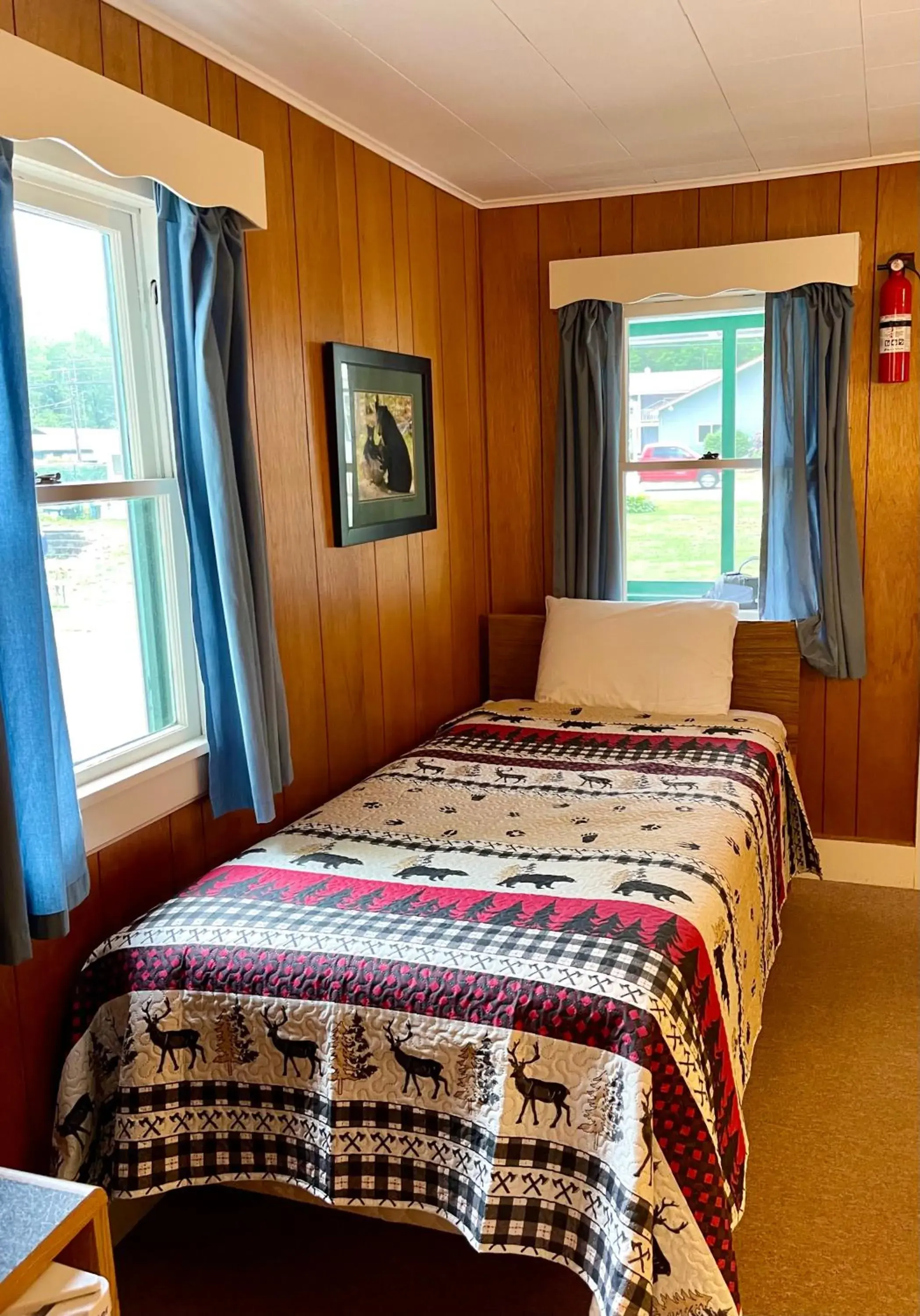 Family Cabin in Mount Coolidge Motel Family Cabin in Mount Coolidge Motel