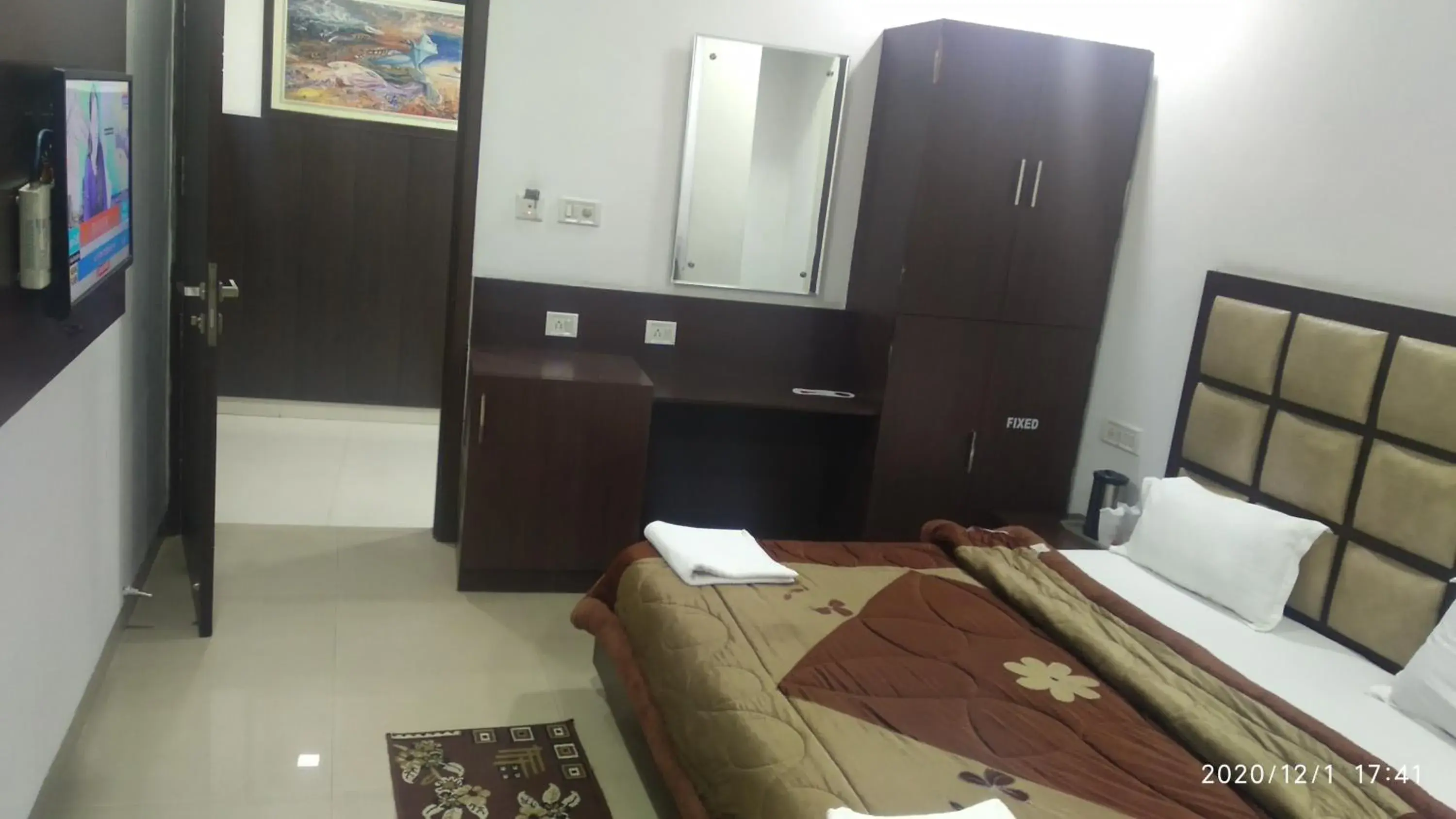 Deluxe Double Room in Hotel Popular Deluxe Double Room in Hotel Popular