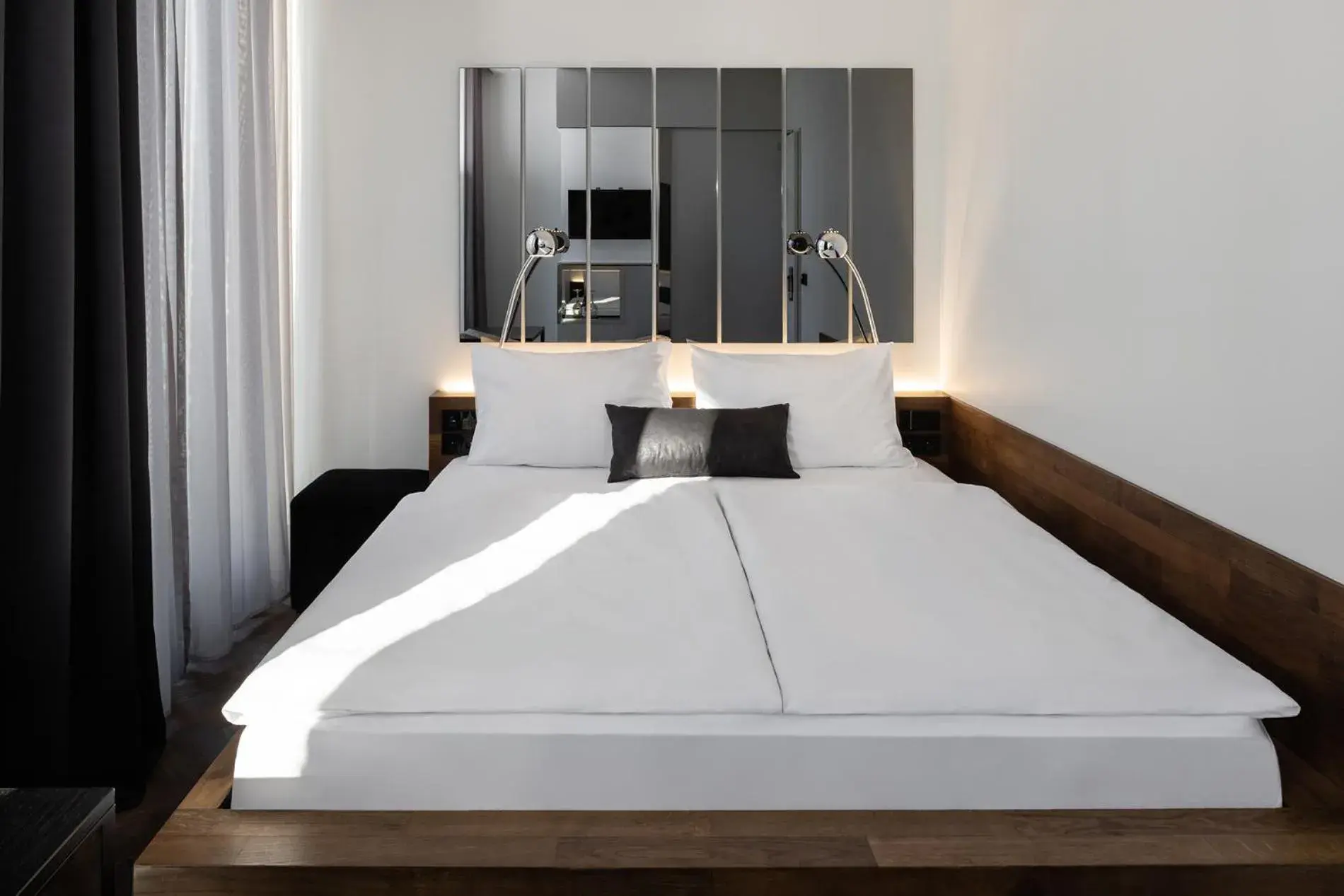 COMFY in Hotel AMANO Grand Central COMFY in Hotel AMANO Grand Central