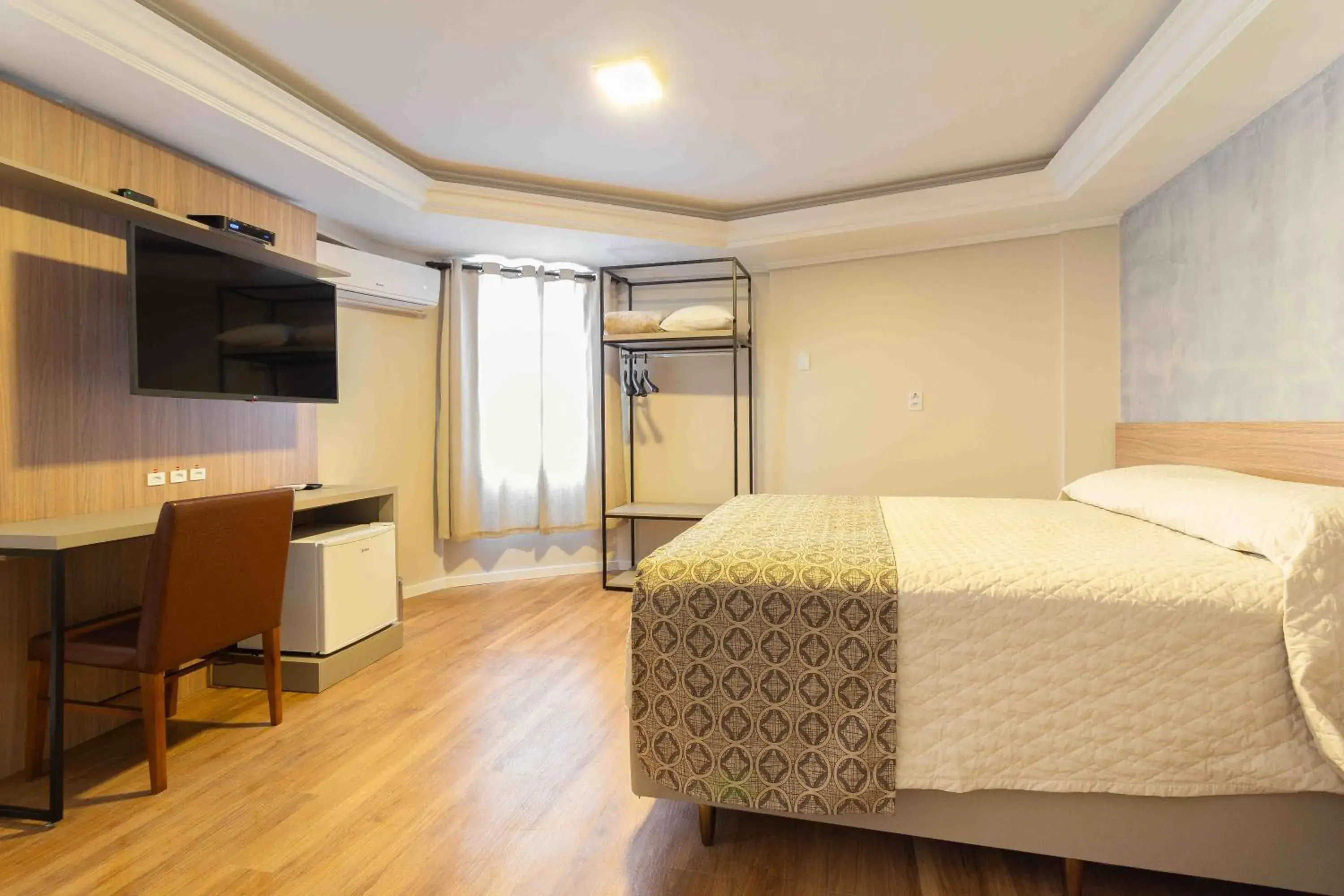 Queen Room in Hotel Dom Rafael Executivo Queen Room in Hotel Dom Rafael Executivo