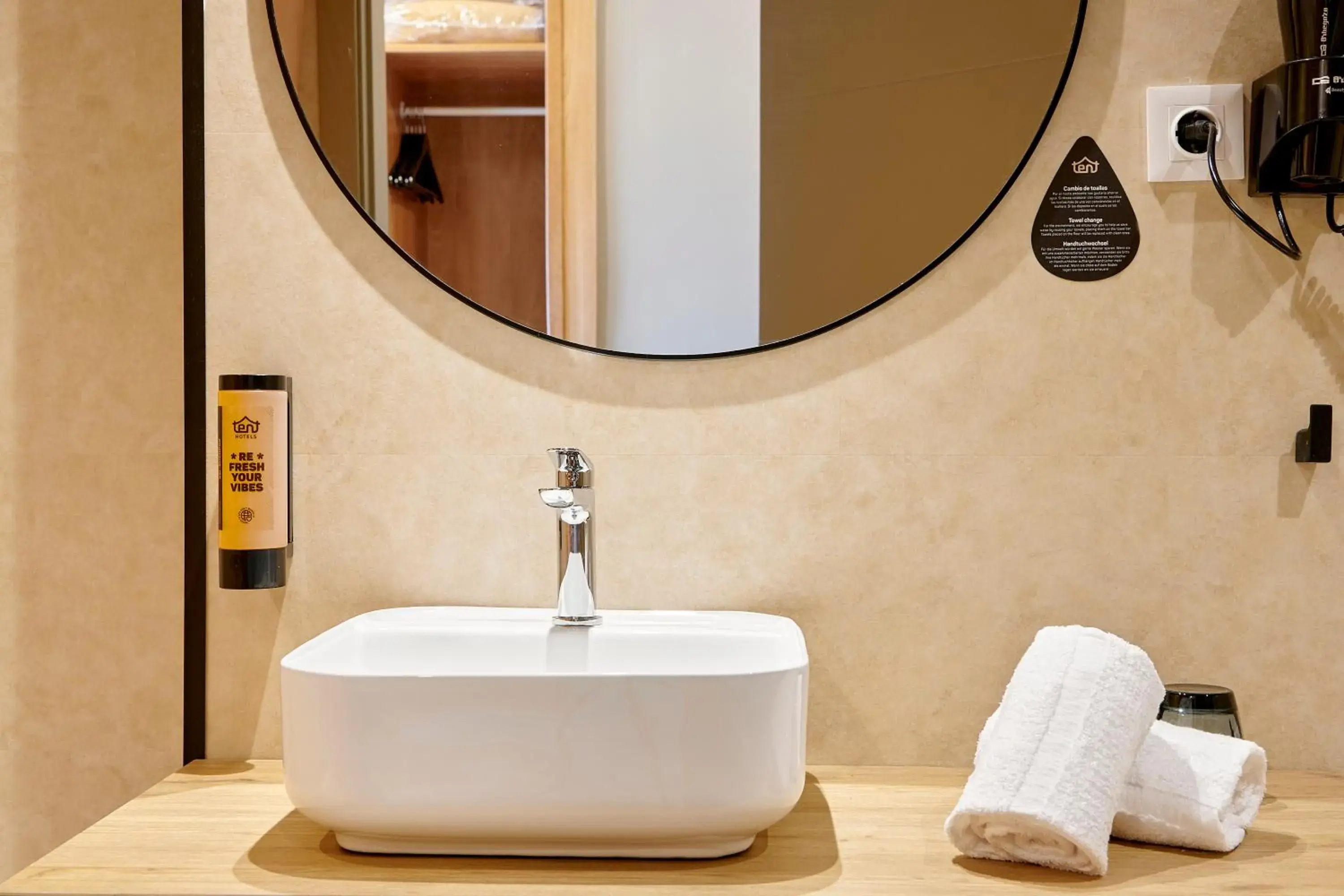 Triple Room with Sea View & Unlimited Brunch in tent Torremolinos Triple Room with Sea View & Unlimited Brunch in tent Torremolinos