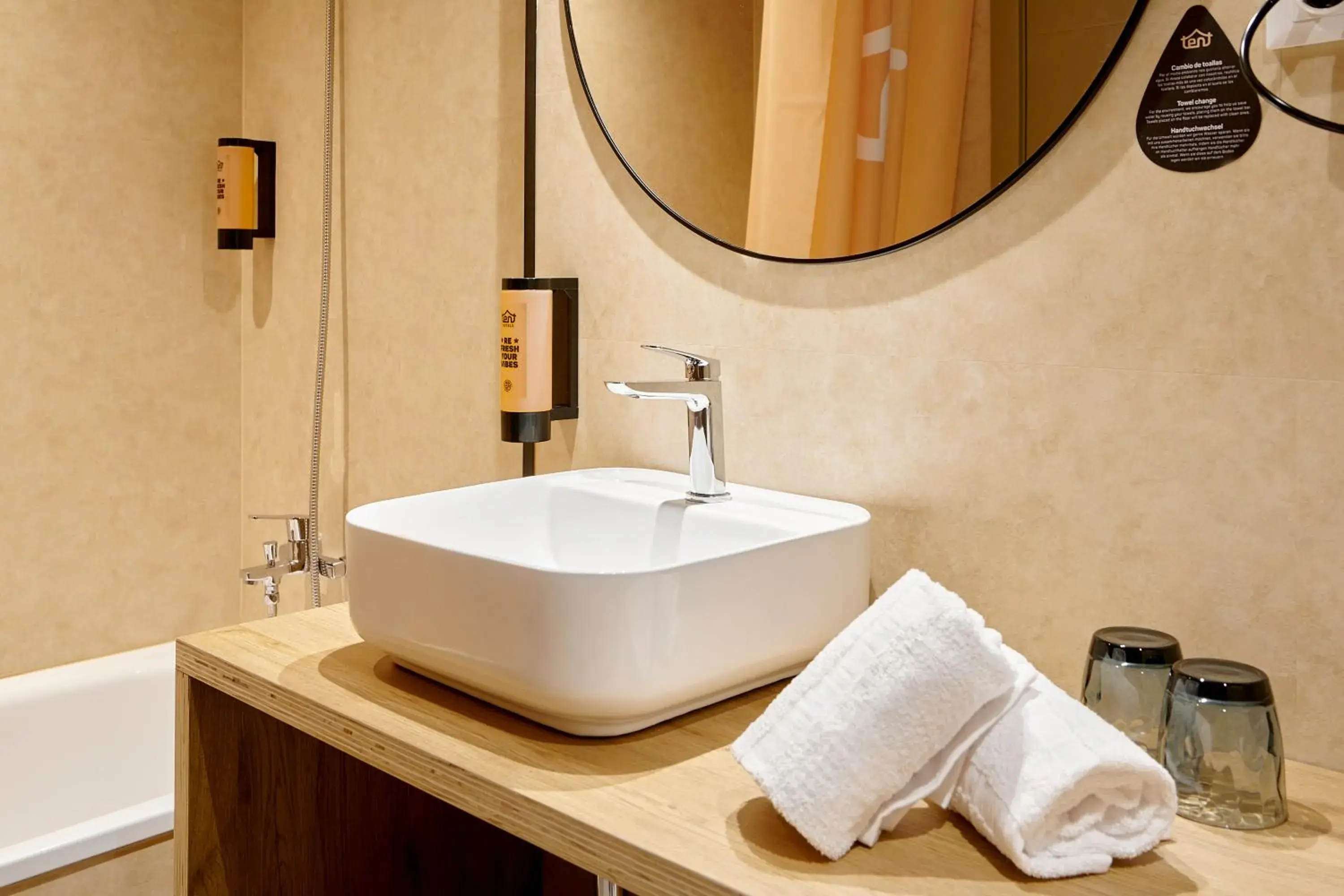 Double Room with Sea View & Unlimited Brunch in tent Torremolinos Double Room with Sea View & Unlimited Brunch in tent Torremolinos