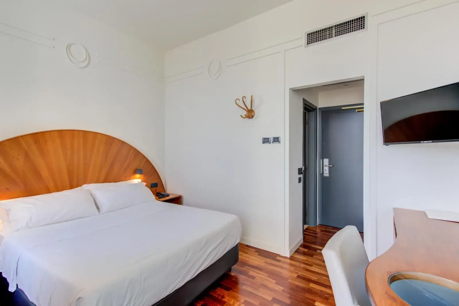 Double Room (1 Adult) in Kursaal Hotel Double Room (1 Adult) in Kursaal Hotel