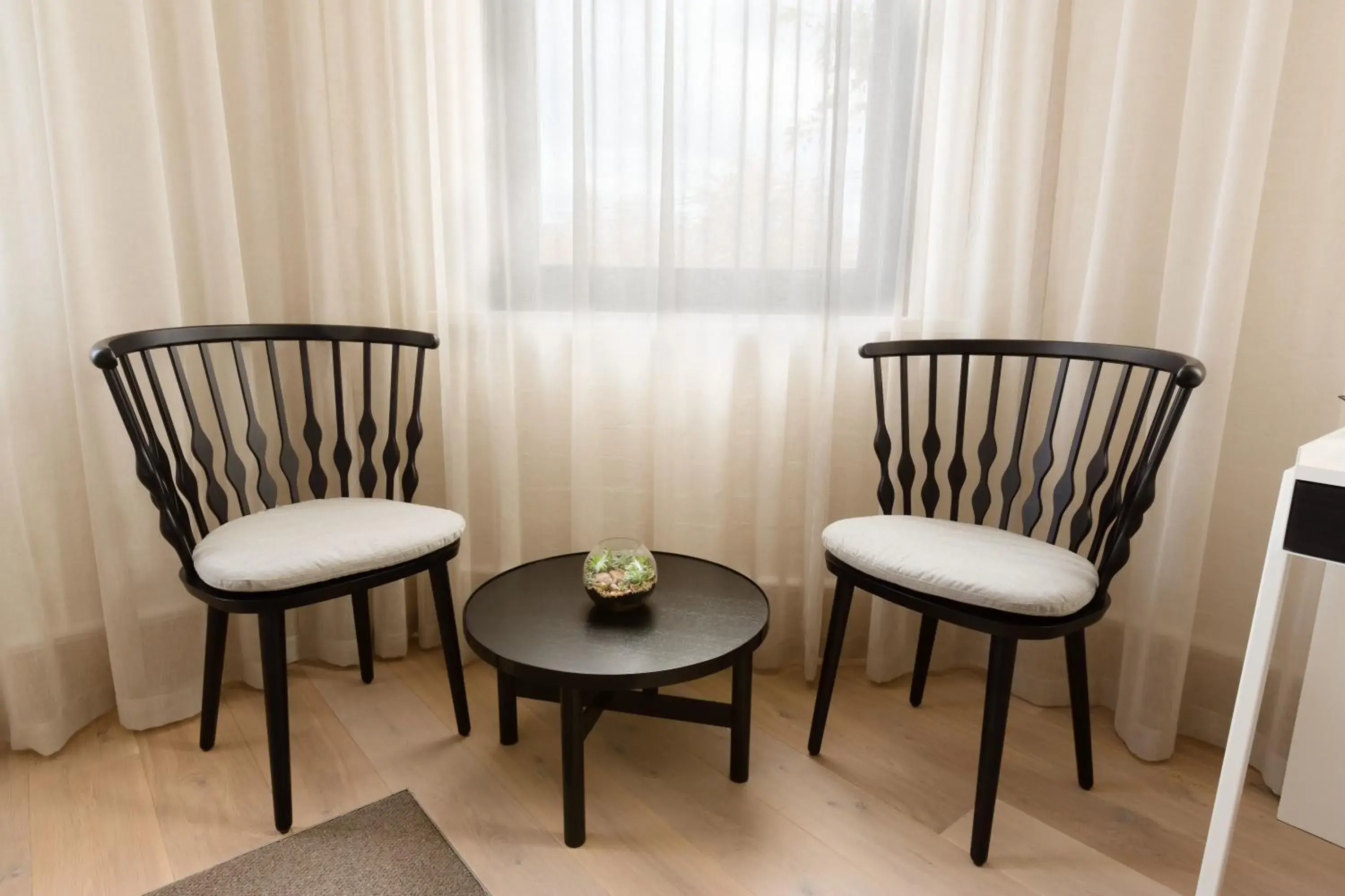 Deluxe King Room in Coppersmith Hotel Deluxe King Room in Coppersmith Hotel