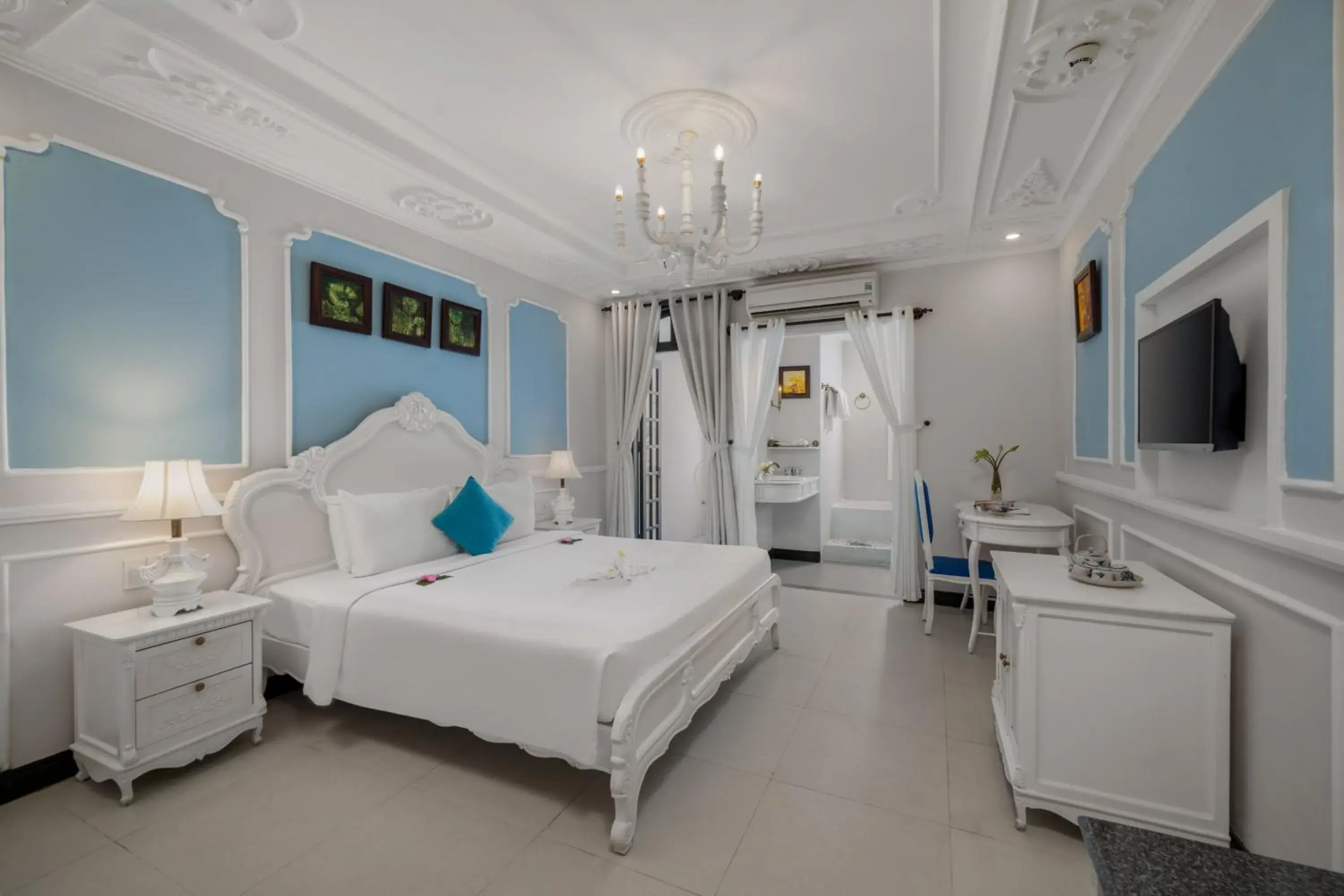 Family Two-Bedroom Suite in Hoi An Garden Palace and Spa - A Boutique Inspired by Nature Family Two-Bedroom Suite in Hoi An Garden Palace and Spa - A Boutique Inspired by Nature