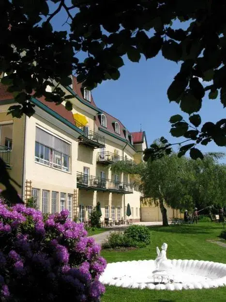 Kurhaus Dr. Petershofer Kurhaus Dr. Petershofer