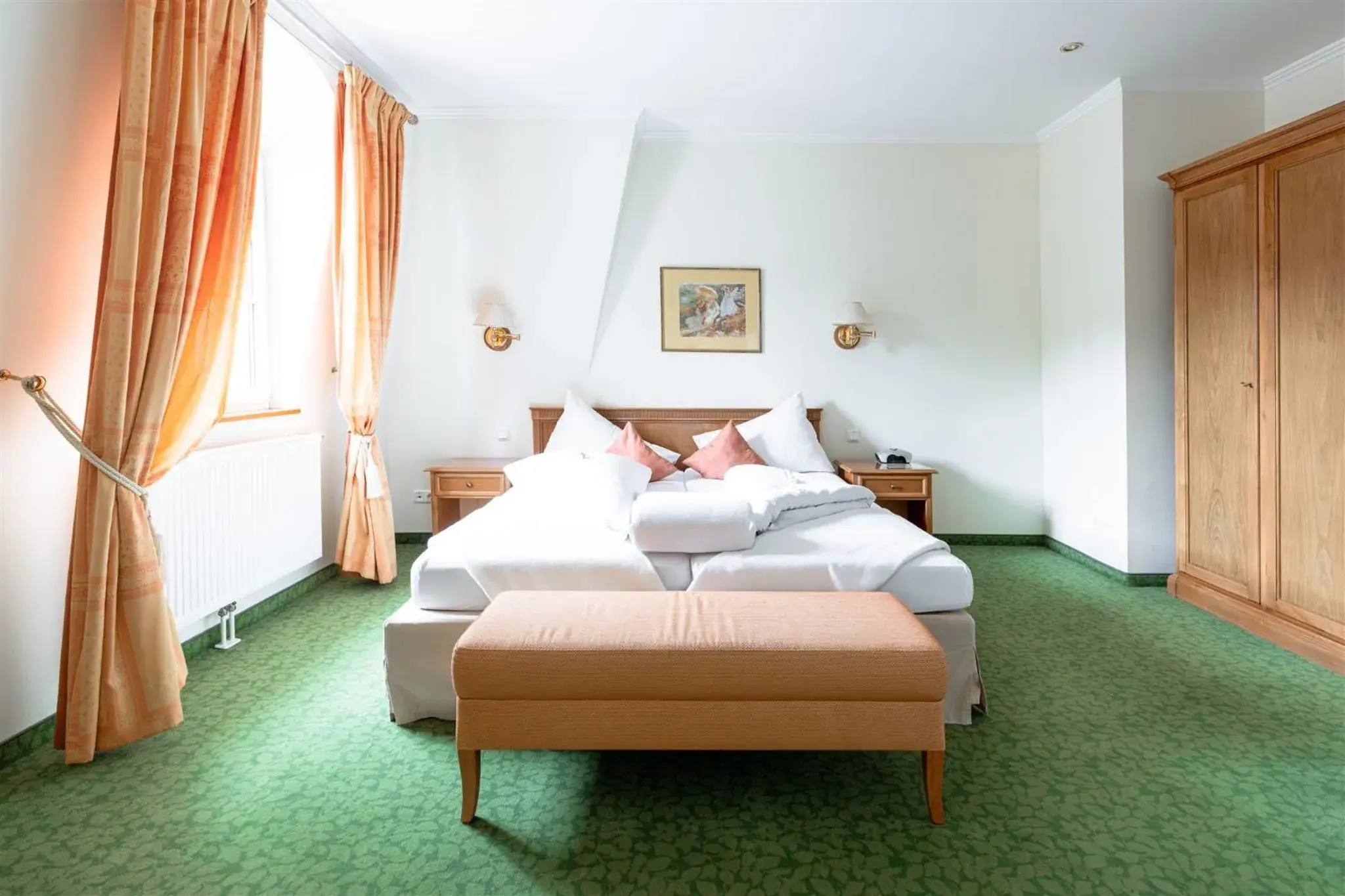 Economy Double Room in Kurhaus Dr. Petershofer Economy Double Room in Kurhaus Dr. Petershofer