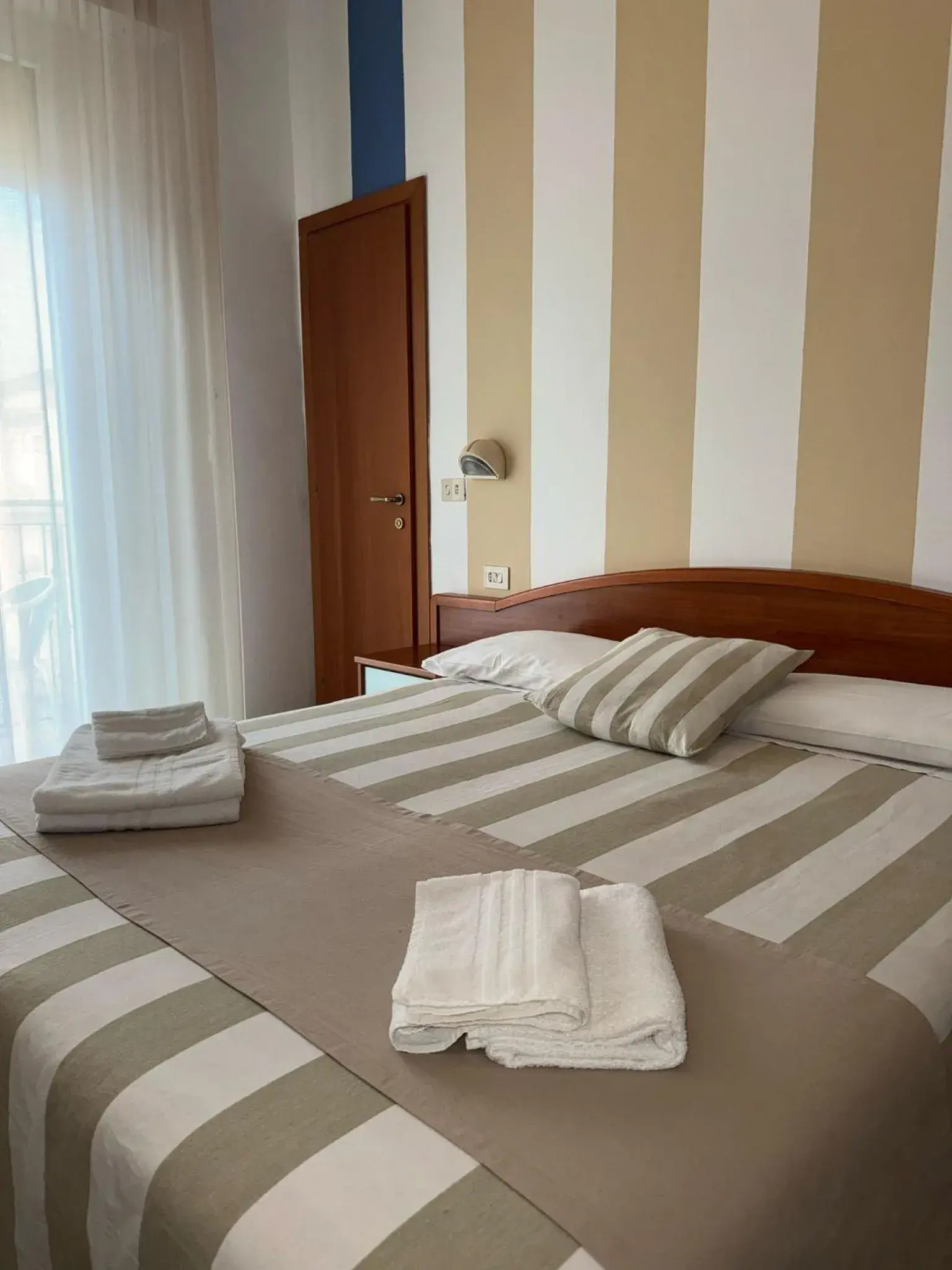 Double or Twin Room with Bathroom in Hotel Villa Caterina Double or Twin Room with Bathroom in Hotel Villa Caterina
