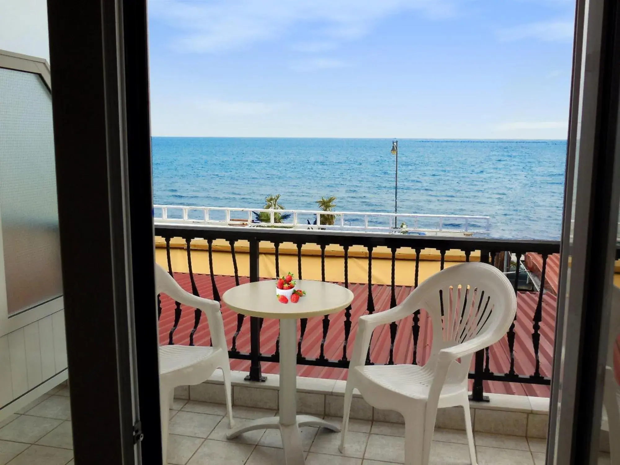 Twin Room with Sea View in Star Beach Resort Twin Room with Sea View in Star Beach Resort