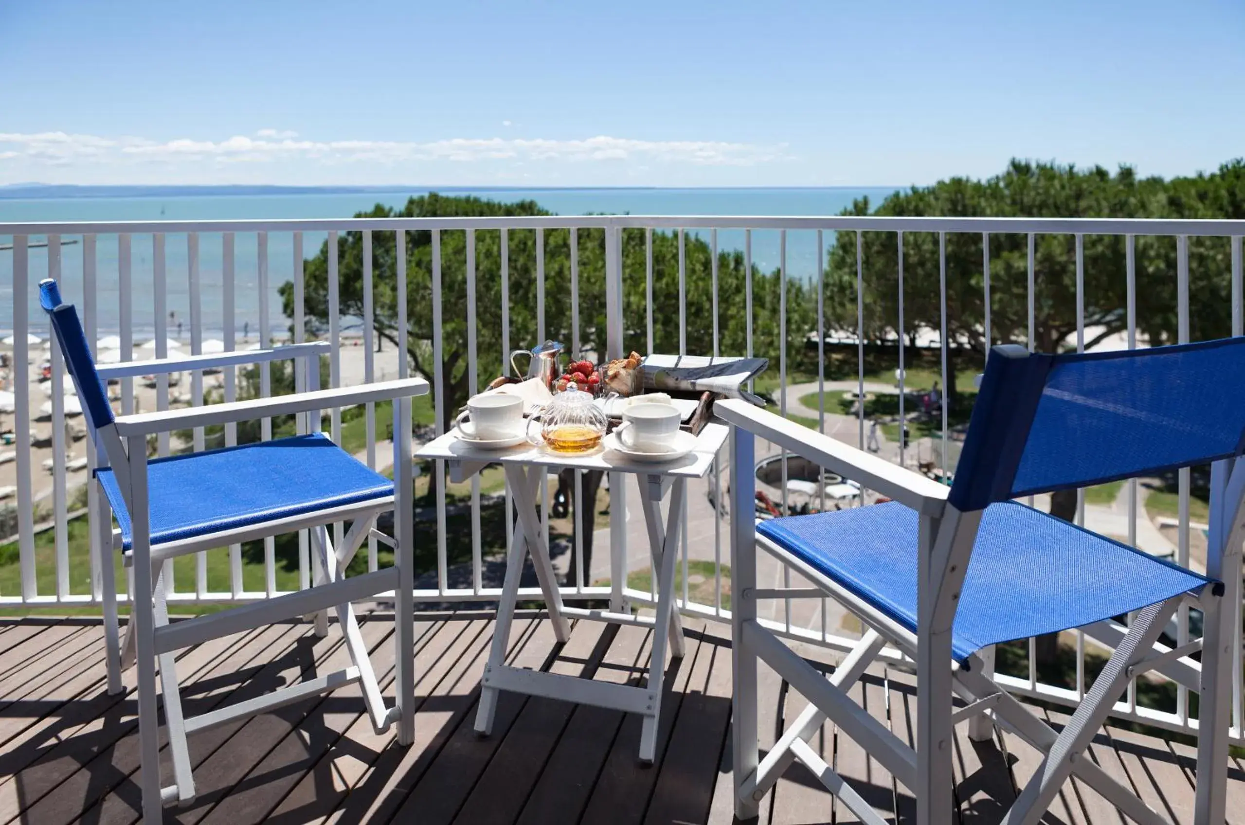 Double Room with Balcony and Sea View in Albergo alla Spiaggia Double Room with Balcony and Sea View in Albergo alla Spiaggia