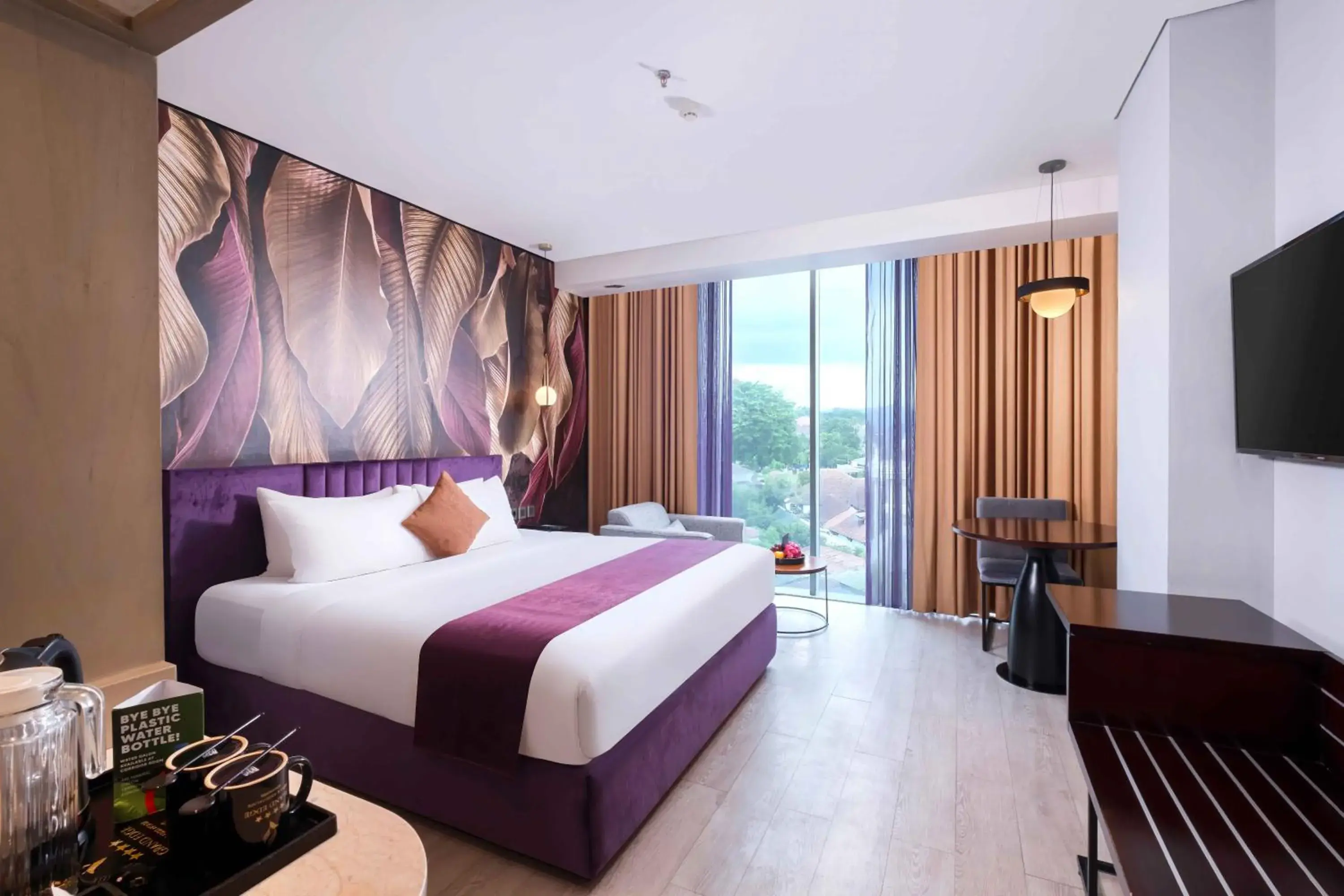 Grand Deluxe Double Room in Grand Edge Hotel Semarang Grand Deluxe Double Room in Grand Edge Hotel Semarang
