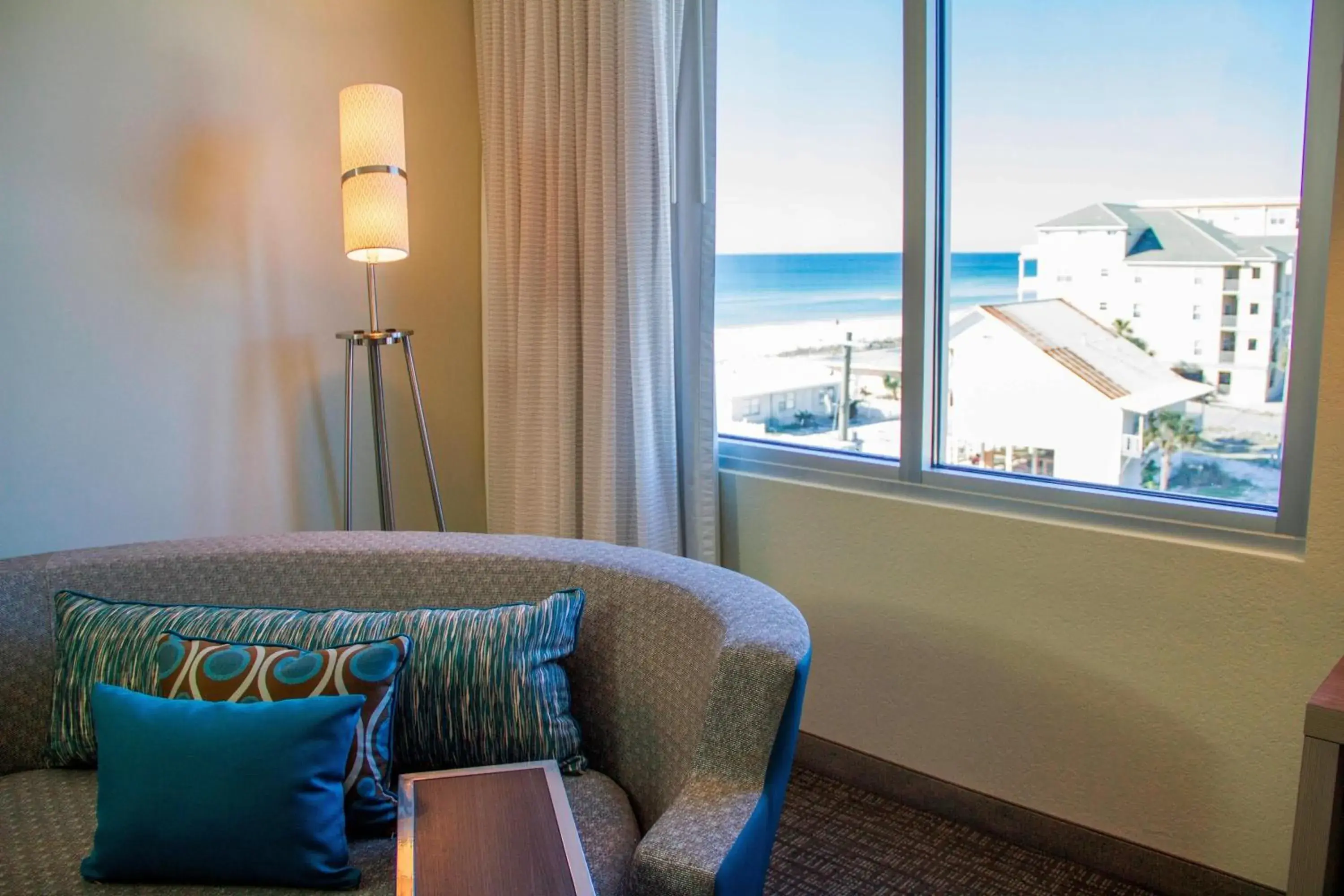 King Room with Partial View in Courtyard by Marriott Fort Walton Beach-West Destin King Room with Partial View in Courtyard by Marriott Fort Walton Beach-West Destin