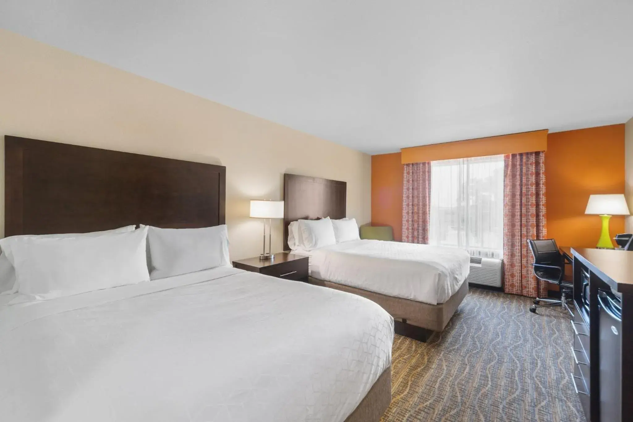 Queen Room with Two Queen Beds - Hearing Accessible/Non-Smoking in Holiday Inn Express Tomball by IHG Queen Room with Two Queen Beds - Hearing Accessible/Non-Smoking in Holiday Inn Express Tomball by IHG