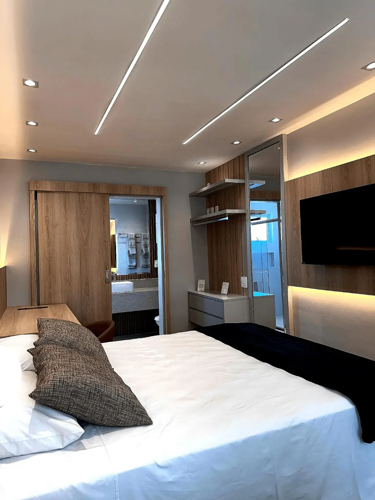 Deluxe Queen Suite in Hotel Cantareira Deluxe Queen Suite in Hotel Cantareira