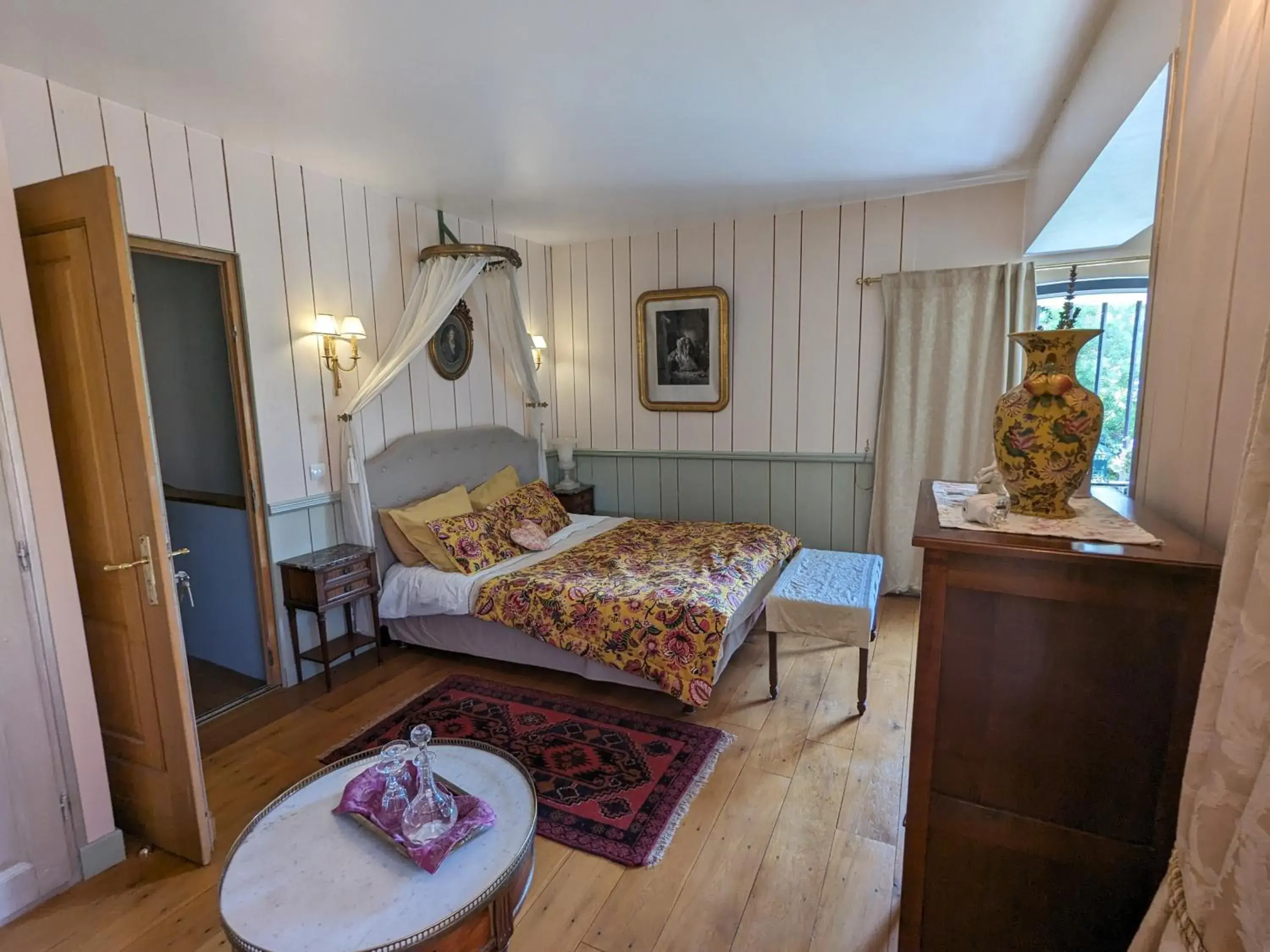 Double Room with Spa Access - single occupancy in Chambre d'Hôtes La Grenade Bleue Double Room with Spa Access - single occupancy in Chambre d'Hôtes La Grenade Bleue