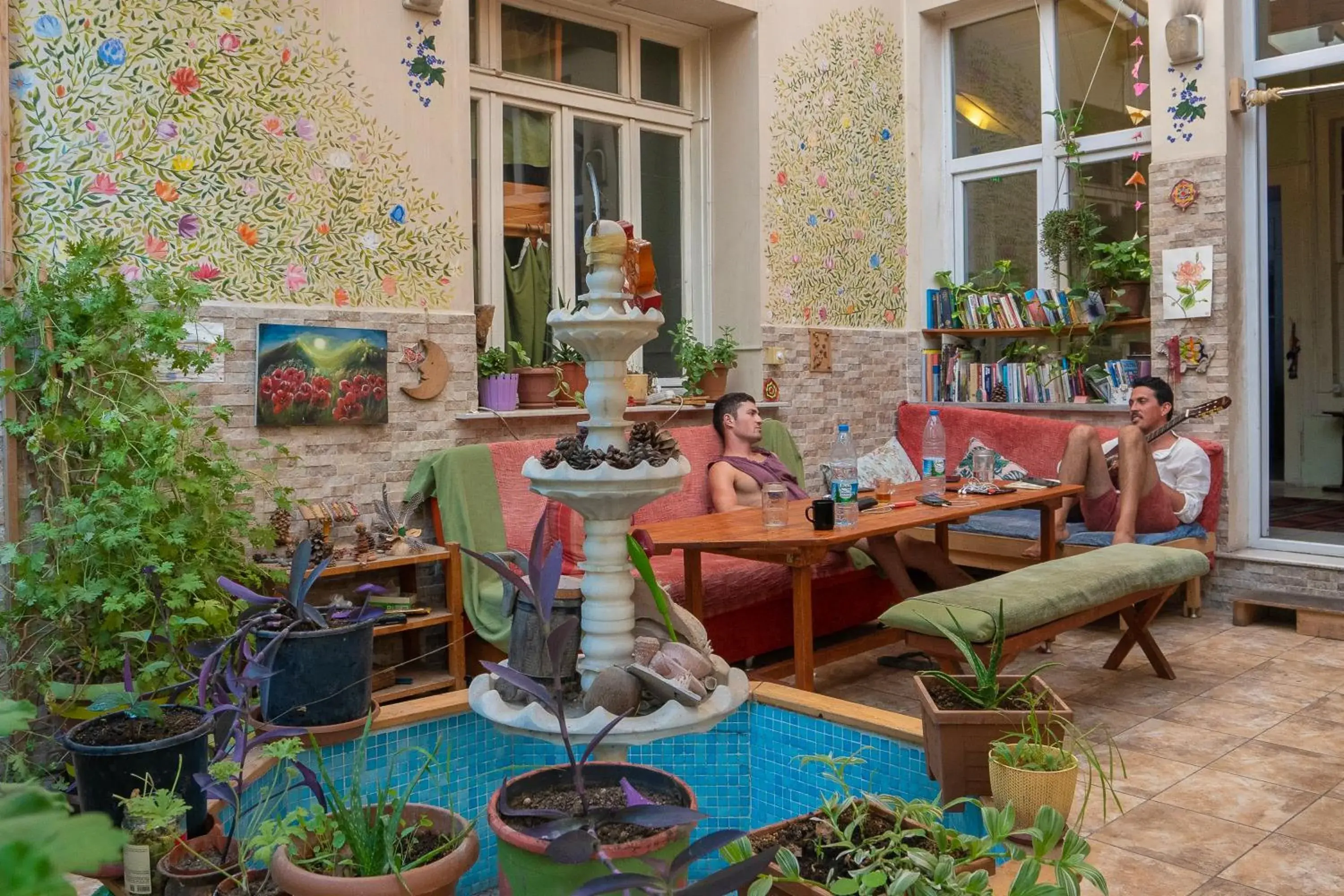 Deluxe Double Room in Lotus Garden Hostel Izmir Deluxe Double Room in Lotus Garden Hostel Izmir