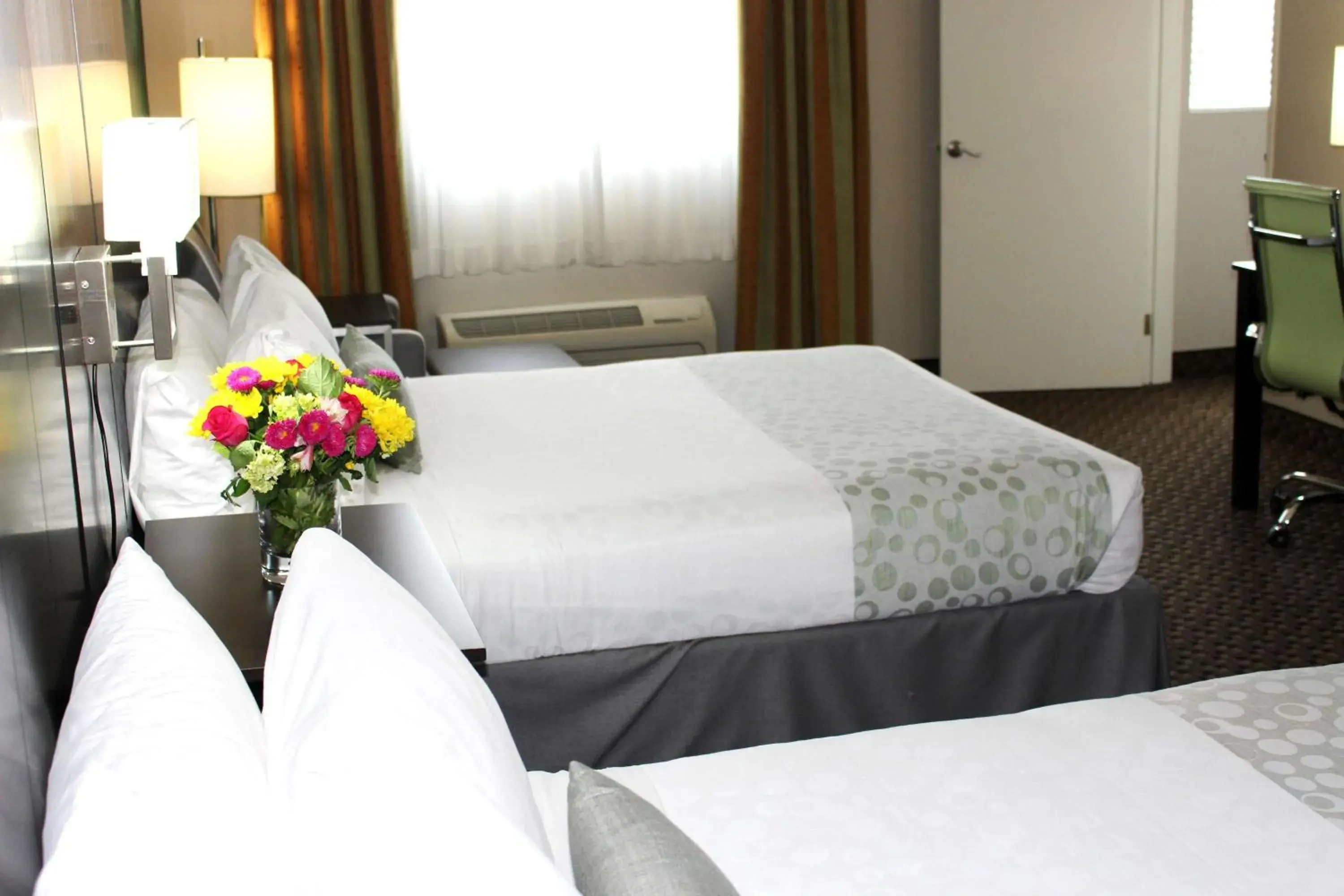 Queen Room with Two Queen Beds and Balcony in Best Western PLUS La Mesa San Diego Queen Room with Two Queen Beds and Balcony in Best Western PLUS La Mesa San Diego