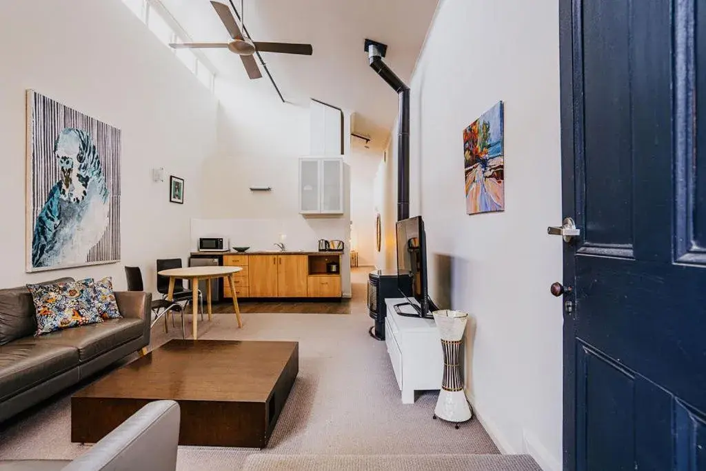 One-Bedroom Apartment with Spa Bath in Albert Hotel Daylesford One-Bedroom Apartment with Spa Bath in Albert Hotel Daylesford