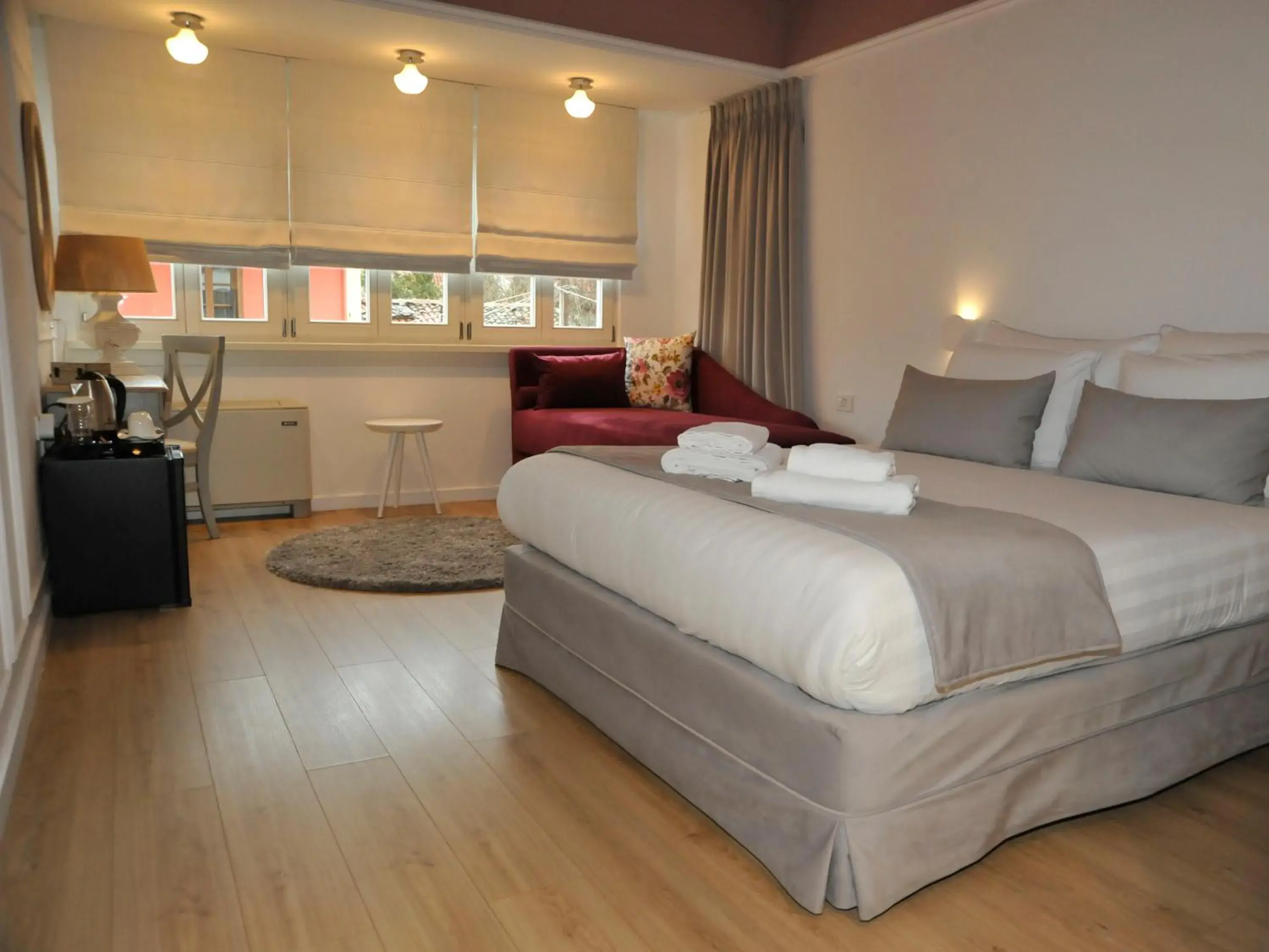 Triple Room in Its Kale Boutique Hotel Triple Room in Its Kale Boutique Hotel