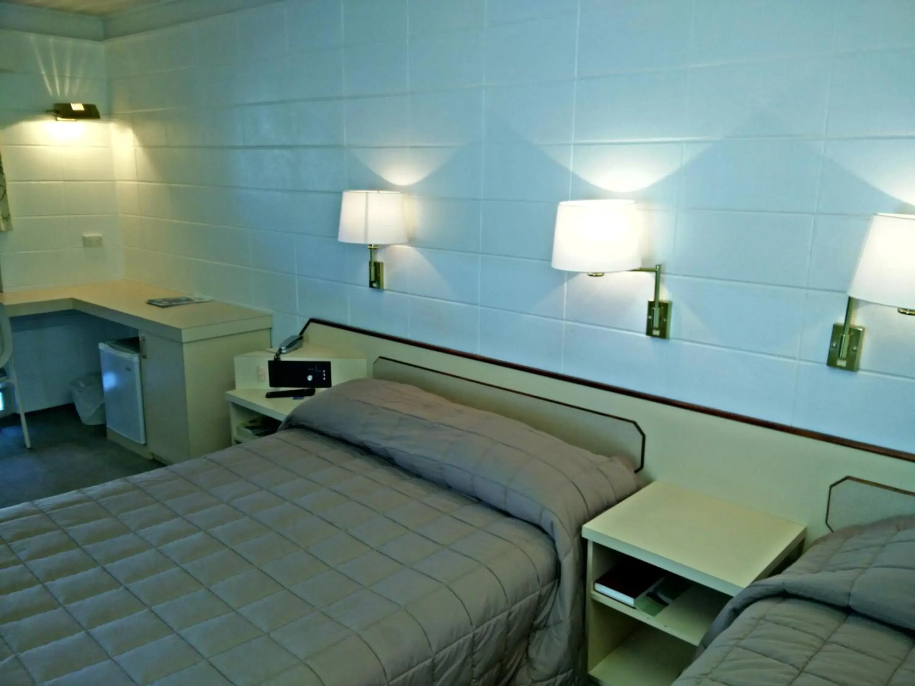 Double or Twin Room in Cairns Motor Inn Double or Twin Room in Cairns Motor Inn