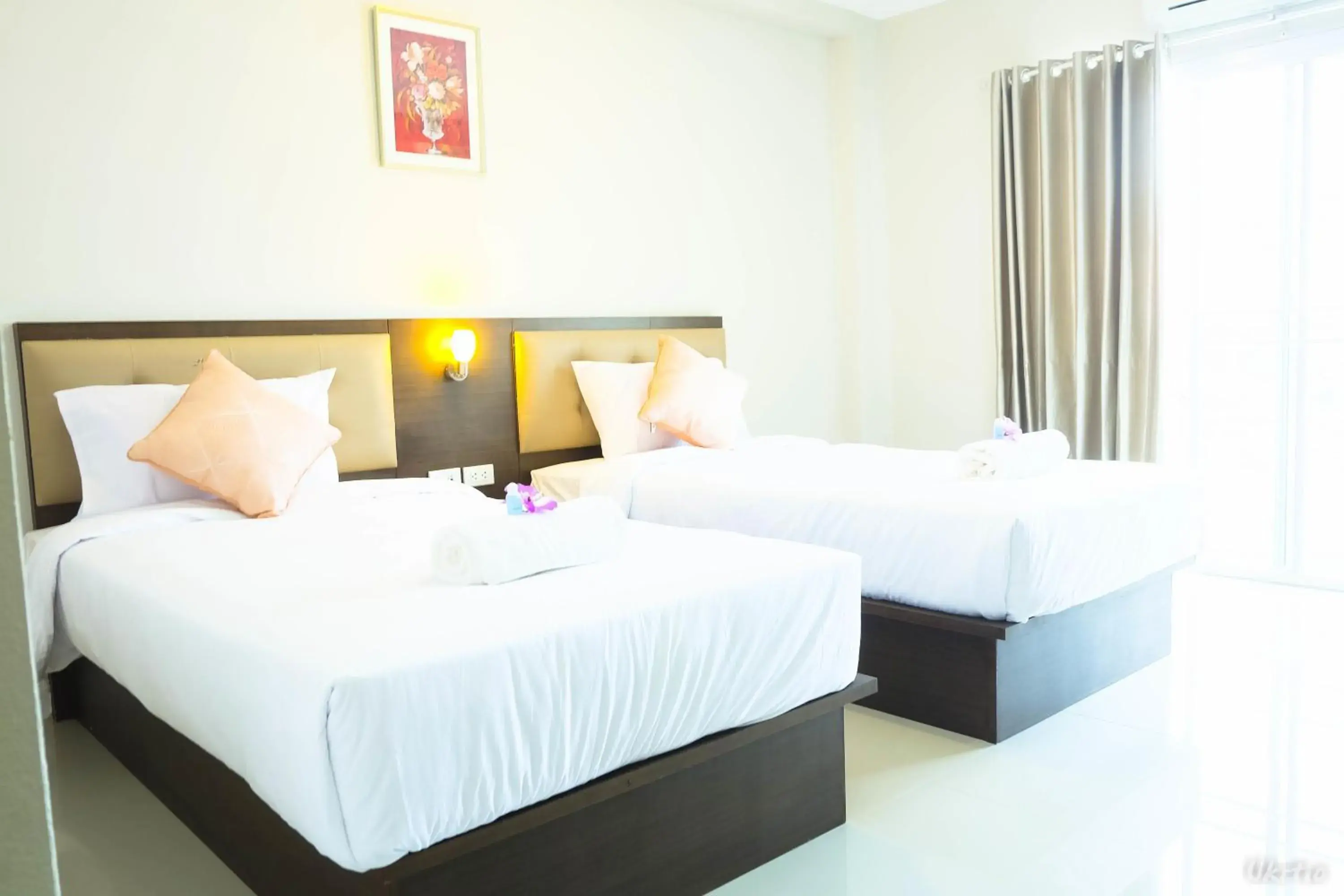 Budget Twin Room in The Room Mahidol Chiangmai Budget Twin Room in The Room Mahidol Chiangmai